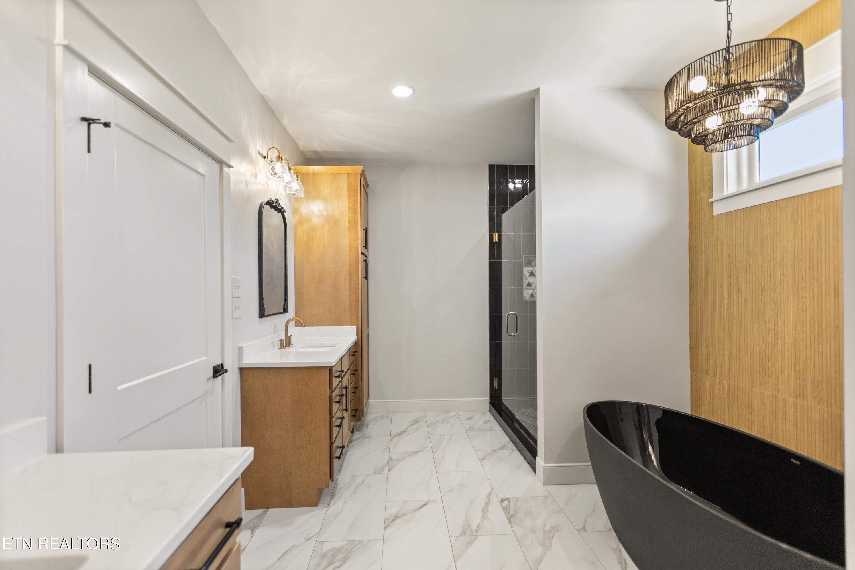 927 Herbert Drive. Greenback, TN 37742