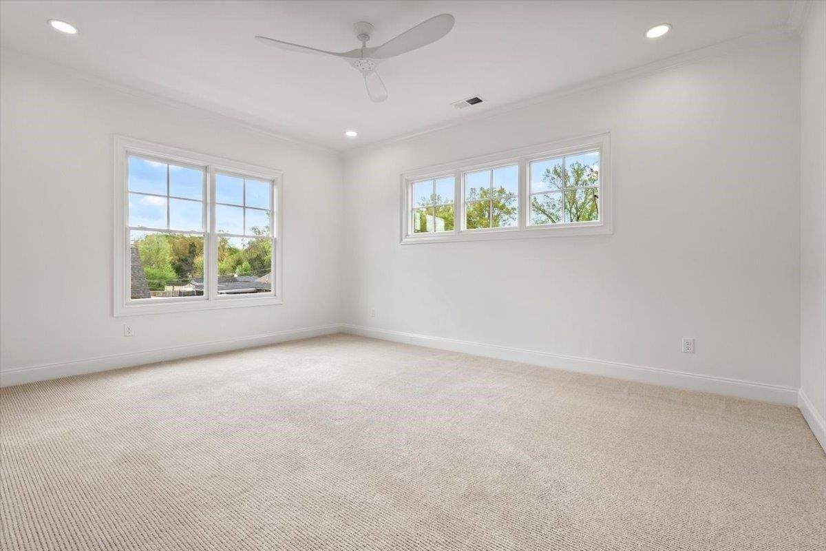 5021 Henry Heights. Memphis, TN 38117