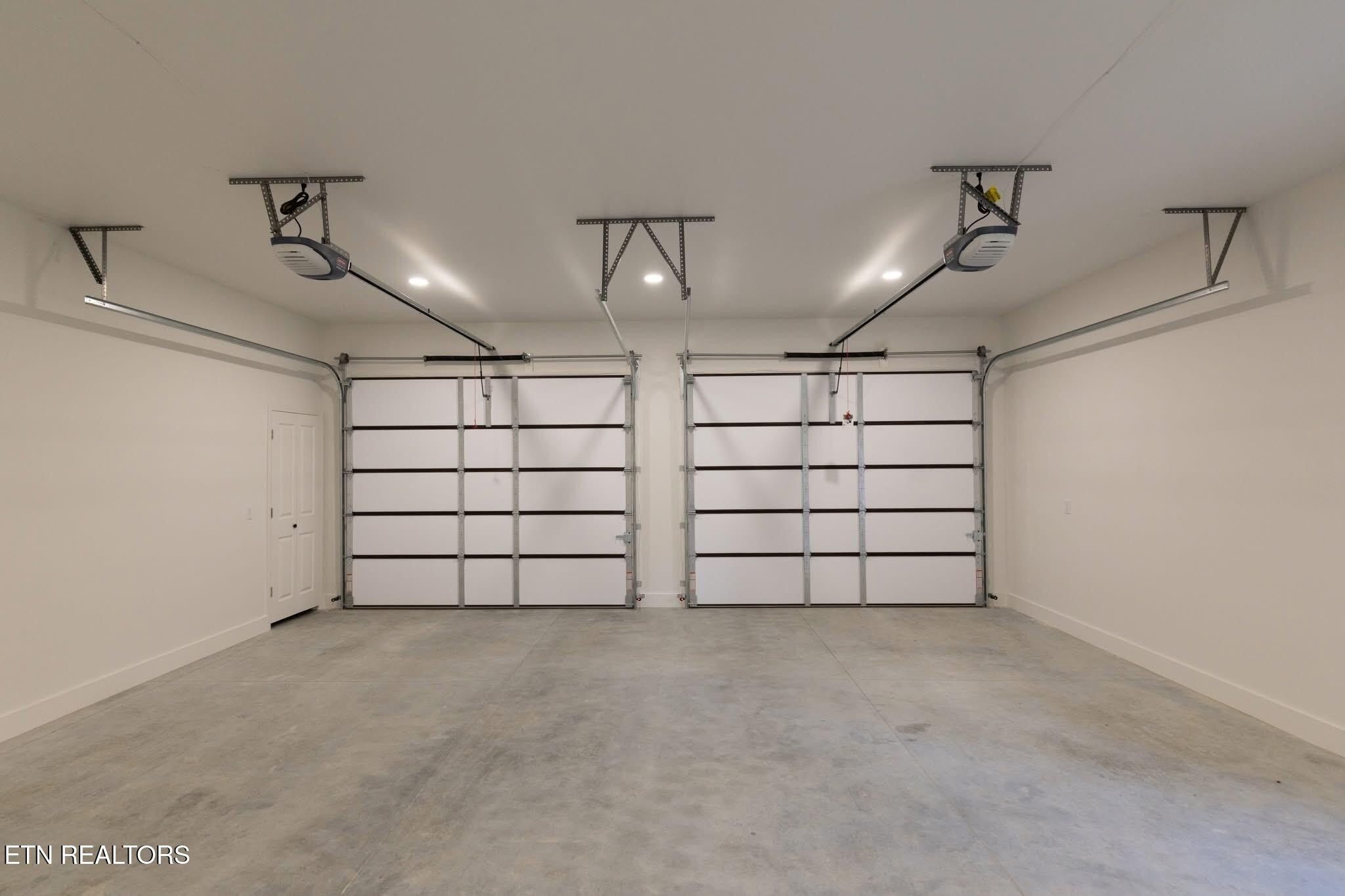 2662 Cumberland Lakes Drive. Monterey, TN 38574