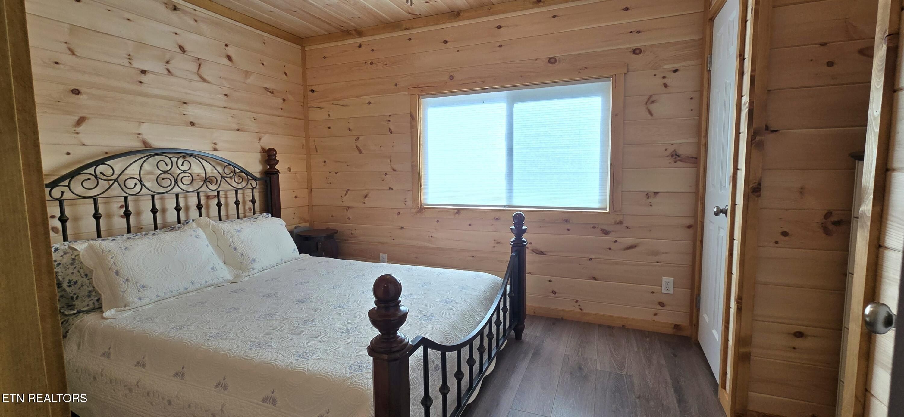 910 Barnett Bridge Rd. Lancing, TN 37770