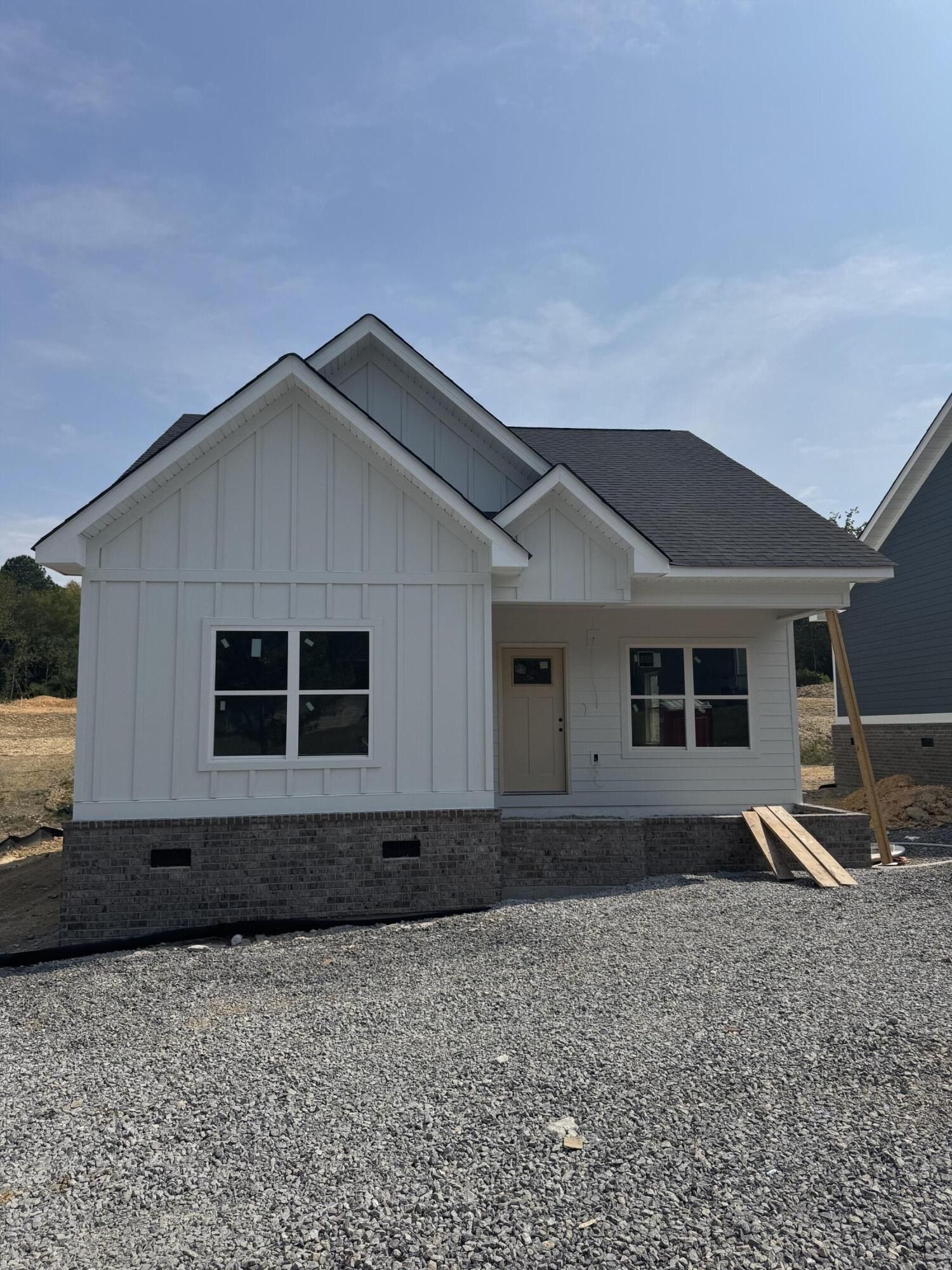 997 Mccann Drive Se. Cleveland, TN 37311