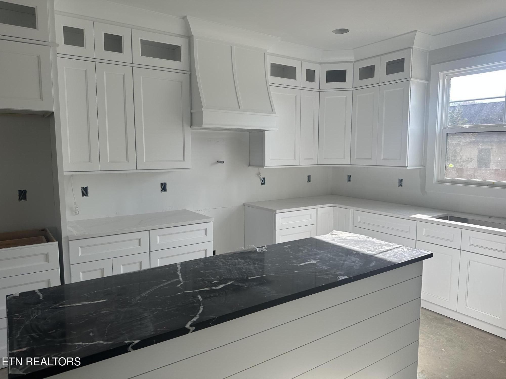 263 Wildcat Run Drive. Loudon, TN 37774