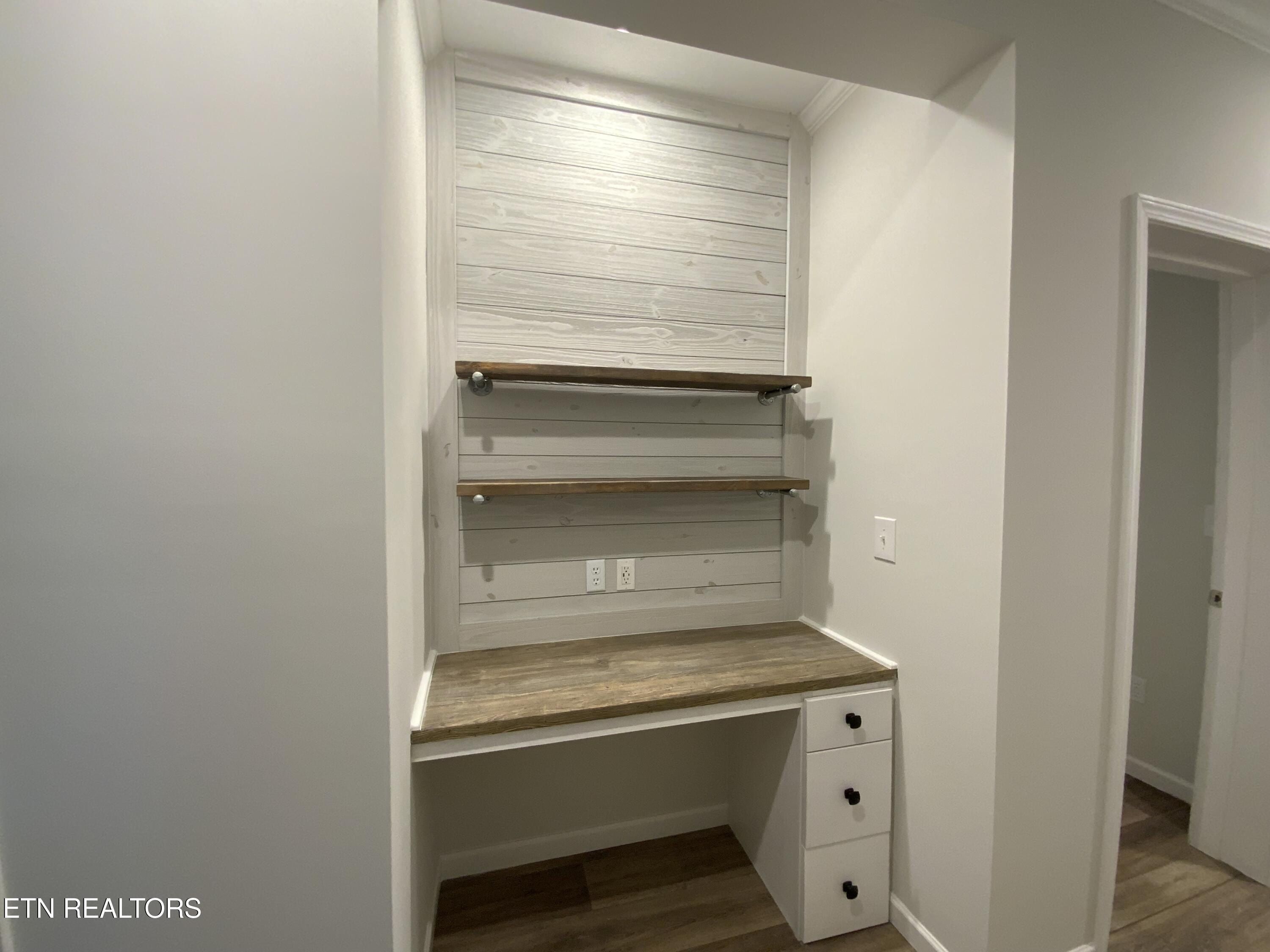 436 Pilot Mountain Rd. Lancing, TN 37770