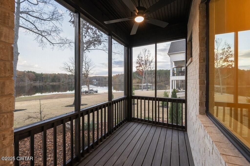 425 Shoreview Lane. Huntingdon, TN 38344