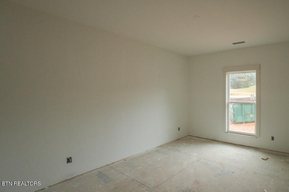 5211 N Wildwood Rd. Maryville, TN 37804