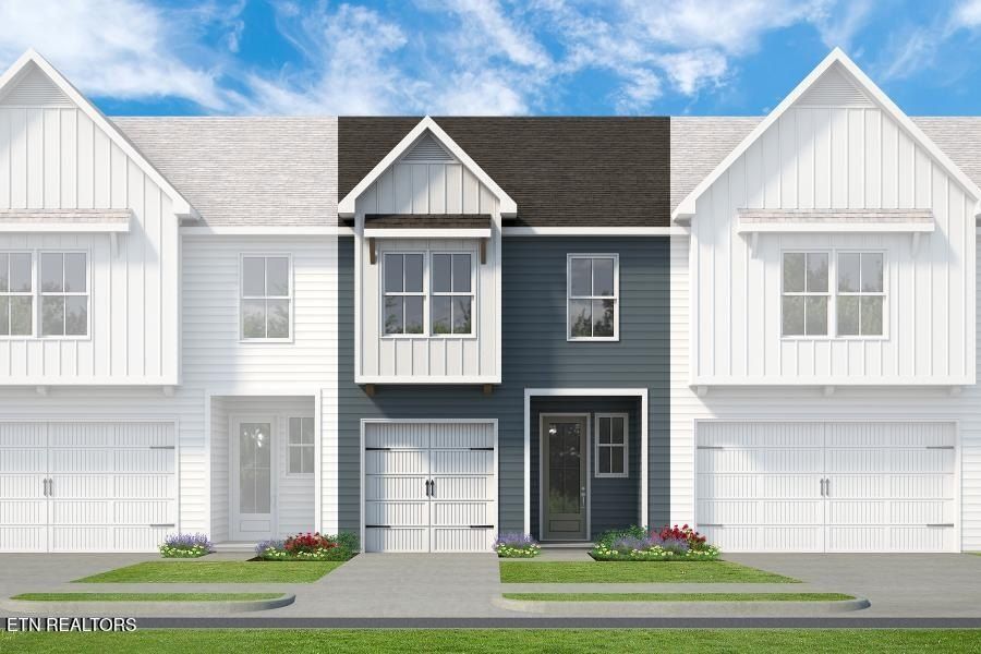 1639 Lateglow Way. Knoxville, TN 37931