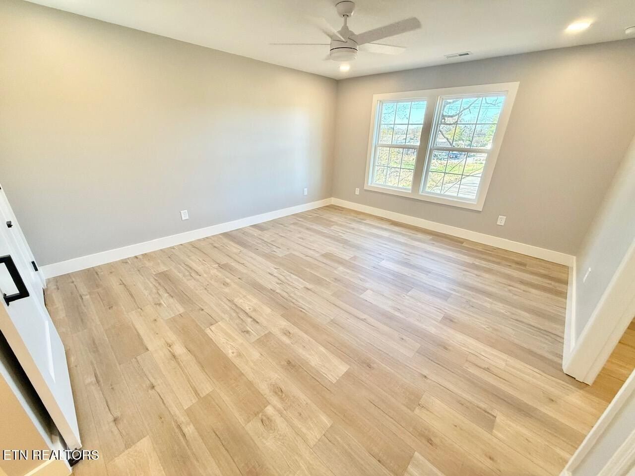 203 Mavis Lane. Maryville, TN 37804