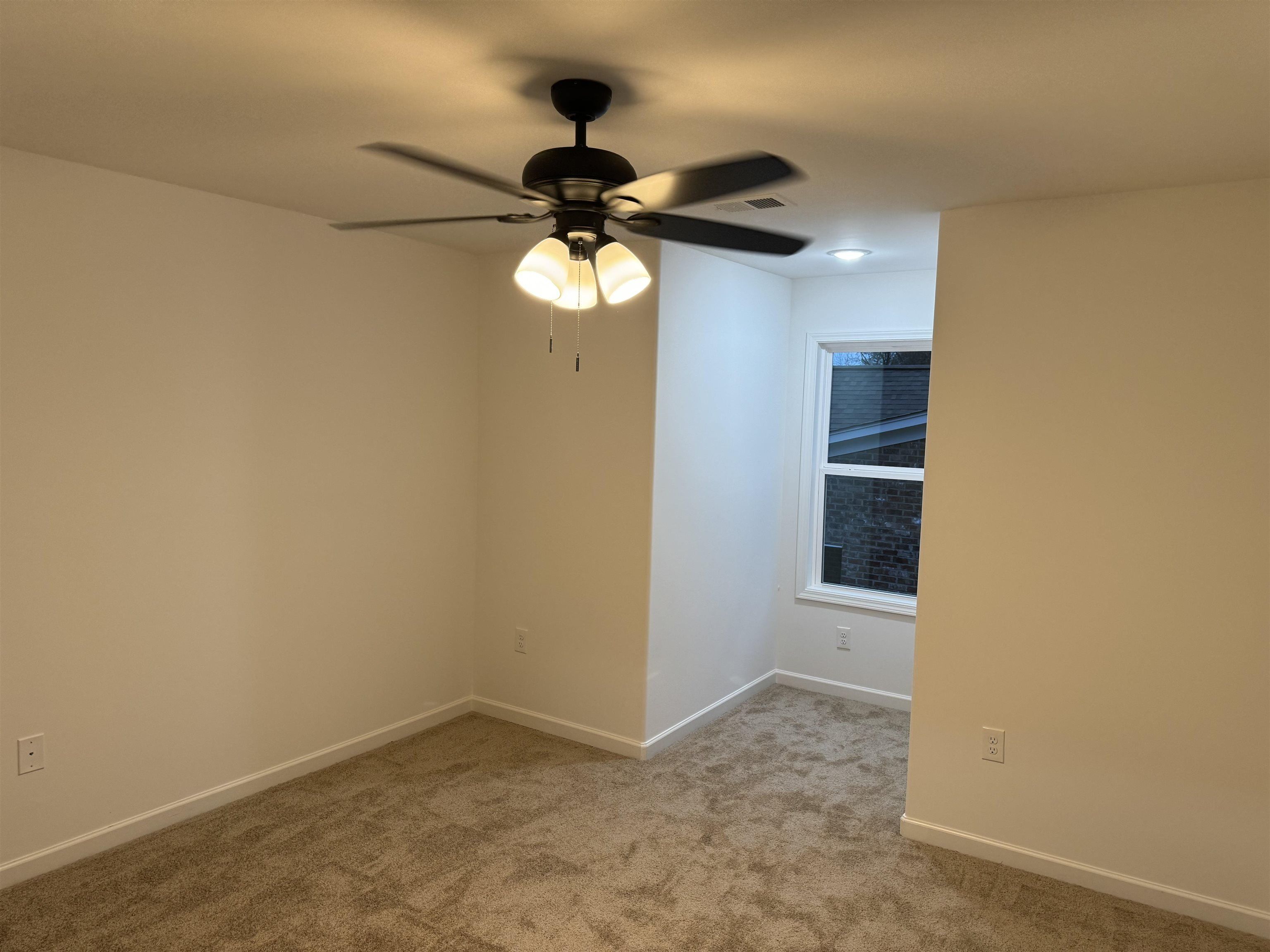 4394 Oaks Royal. Memphis, TN 38128