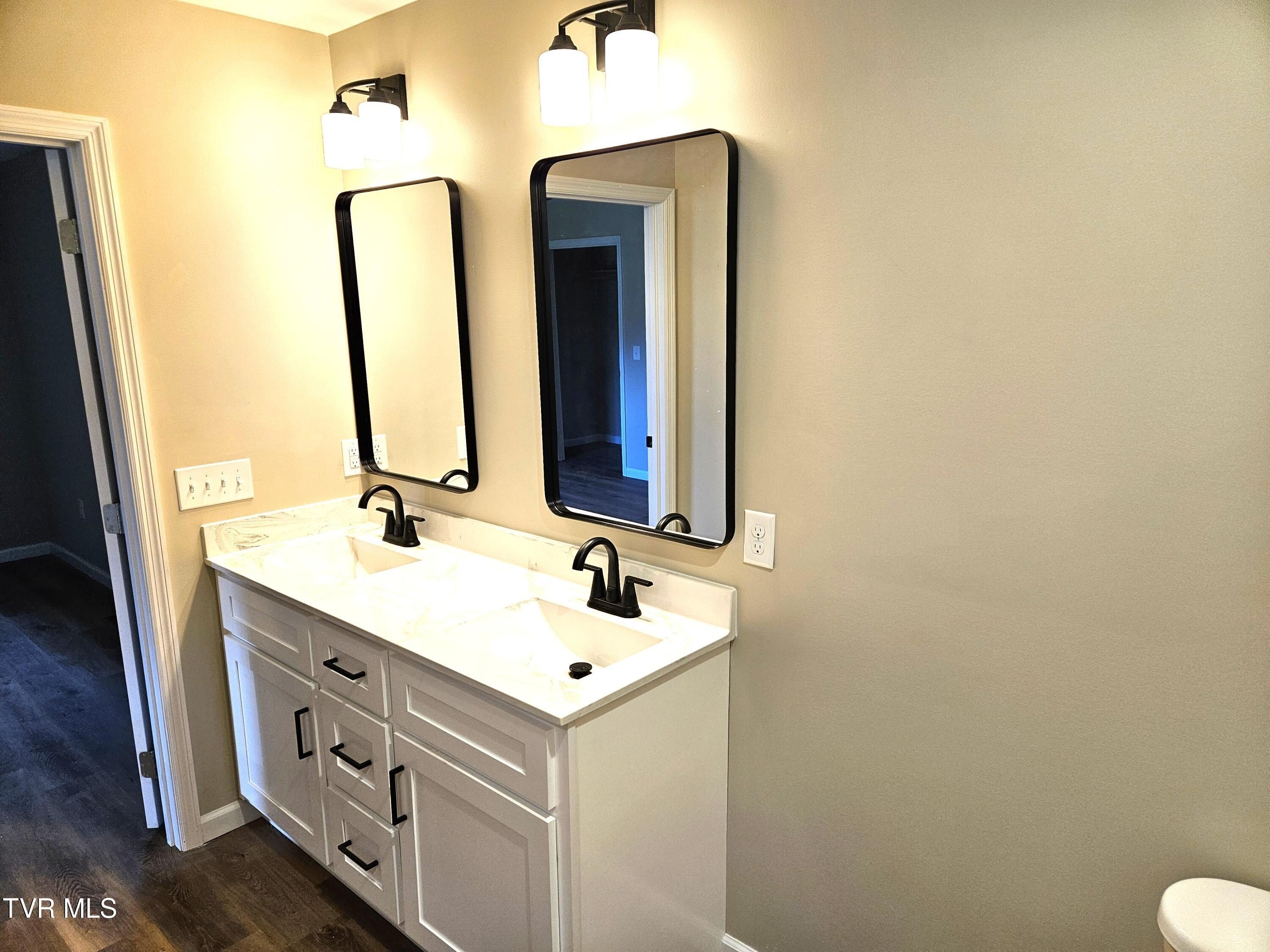 140 Devils Nose Road. Rogersville, TN 37857