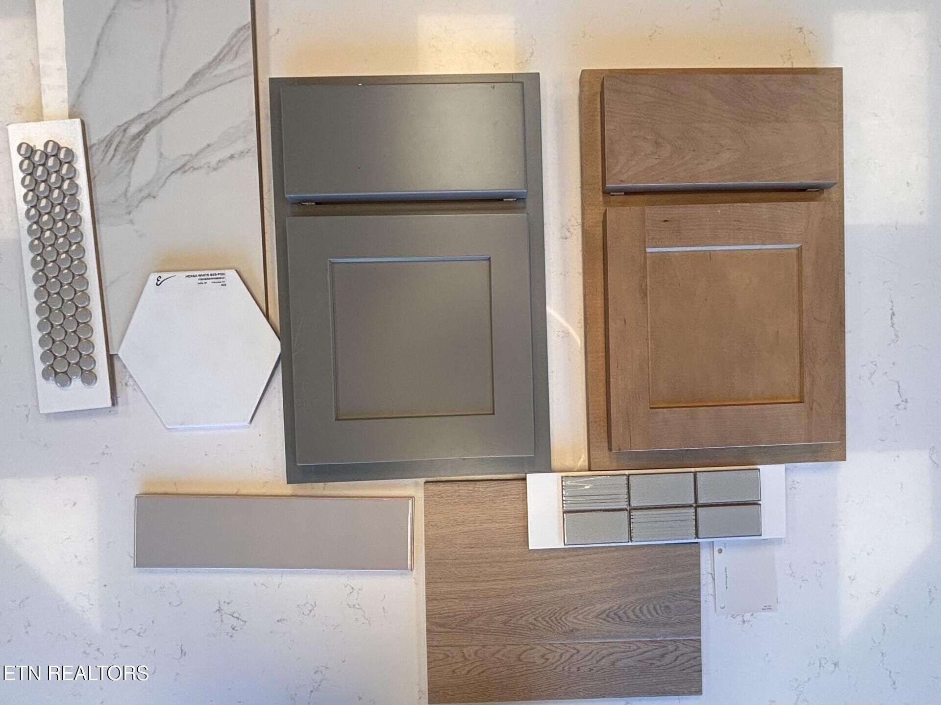 2009 Hickory Reserve Rd. Knoxville, TN 37932