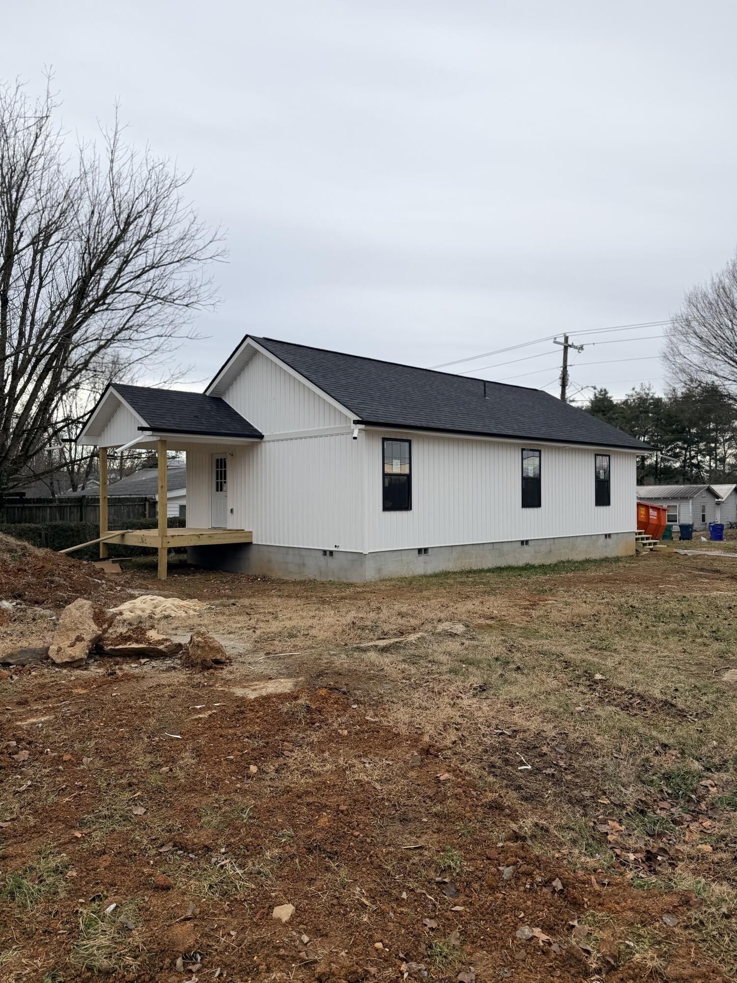 734 Seymour Street. Morristown, TN 37813