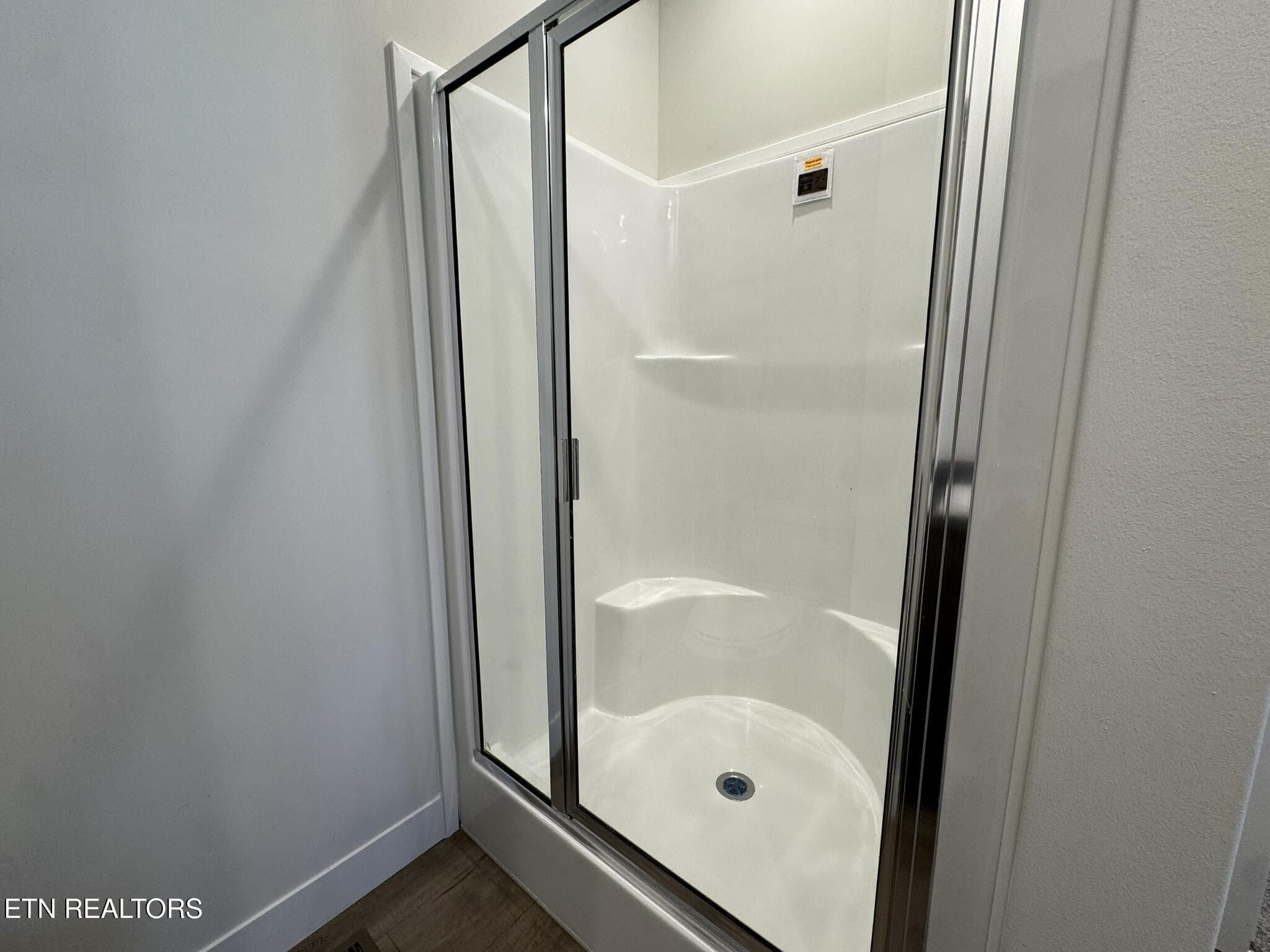 1619 Scenic Drive. Athens, TN 37303