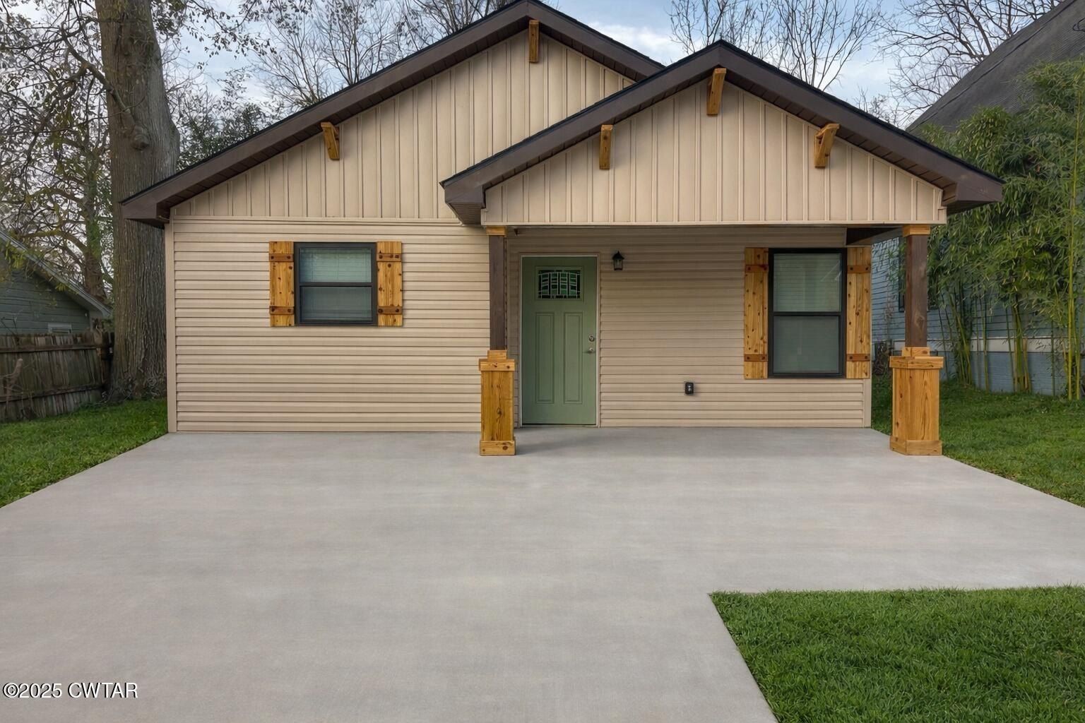 209 Bishop Place. Jackson, TN 38301