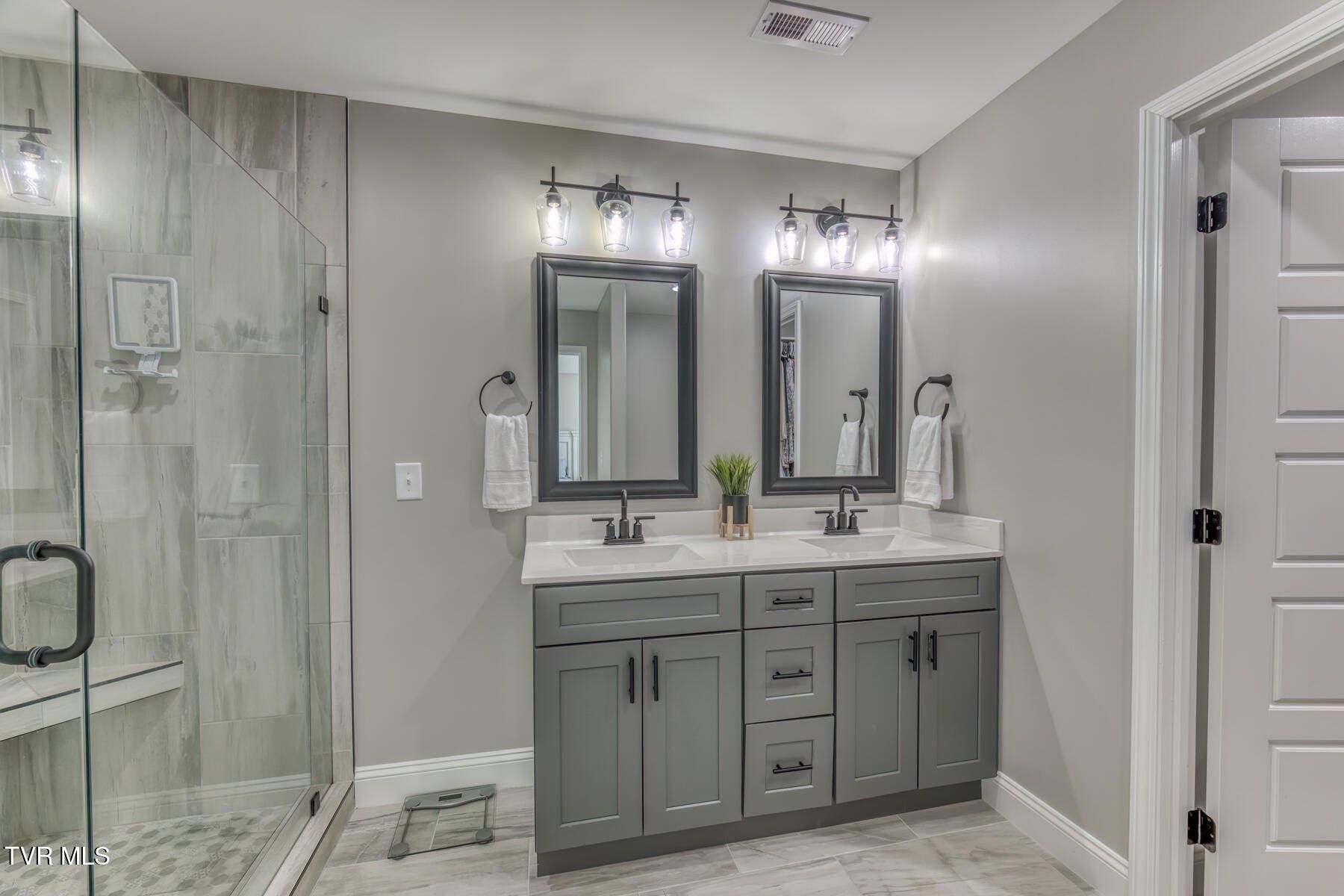 105 Grants Way. Elizabethton, TN 37643