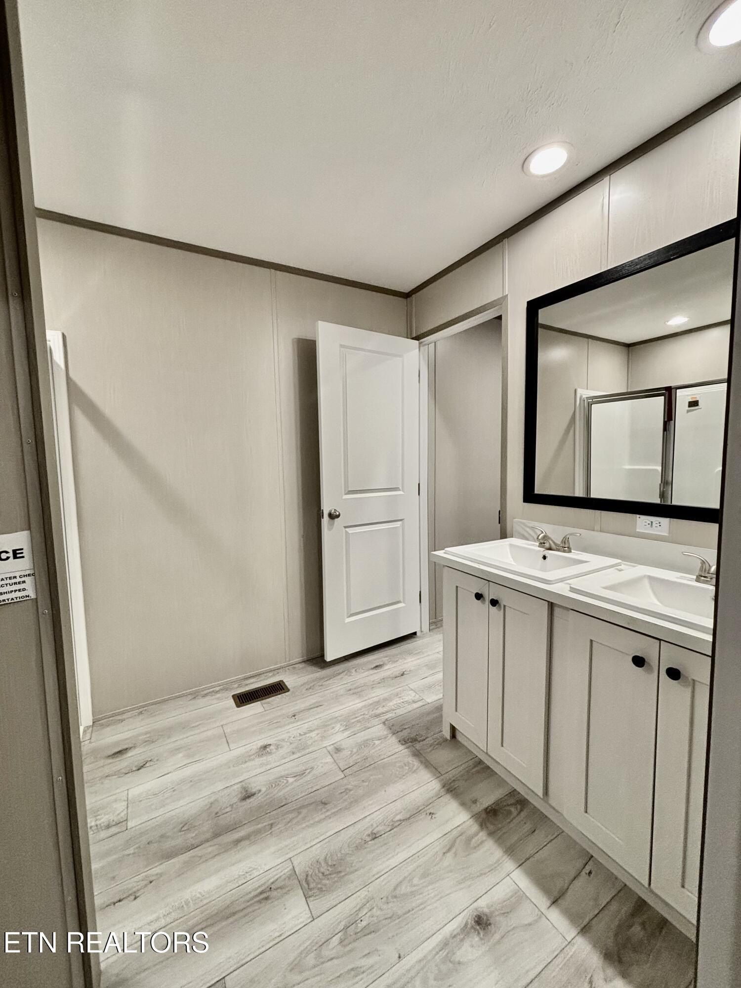 2101 Mccalla Ave. Knoxville, TN 37915