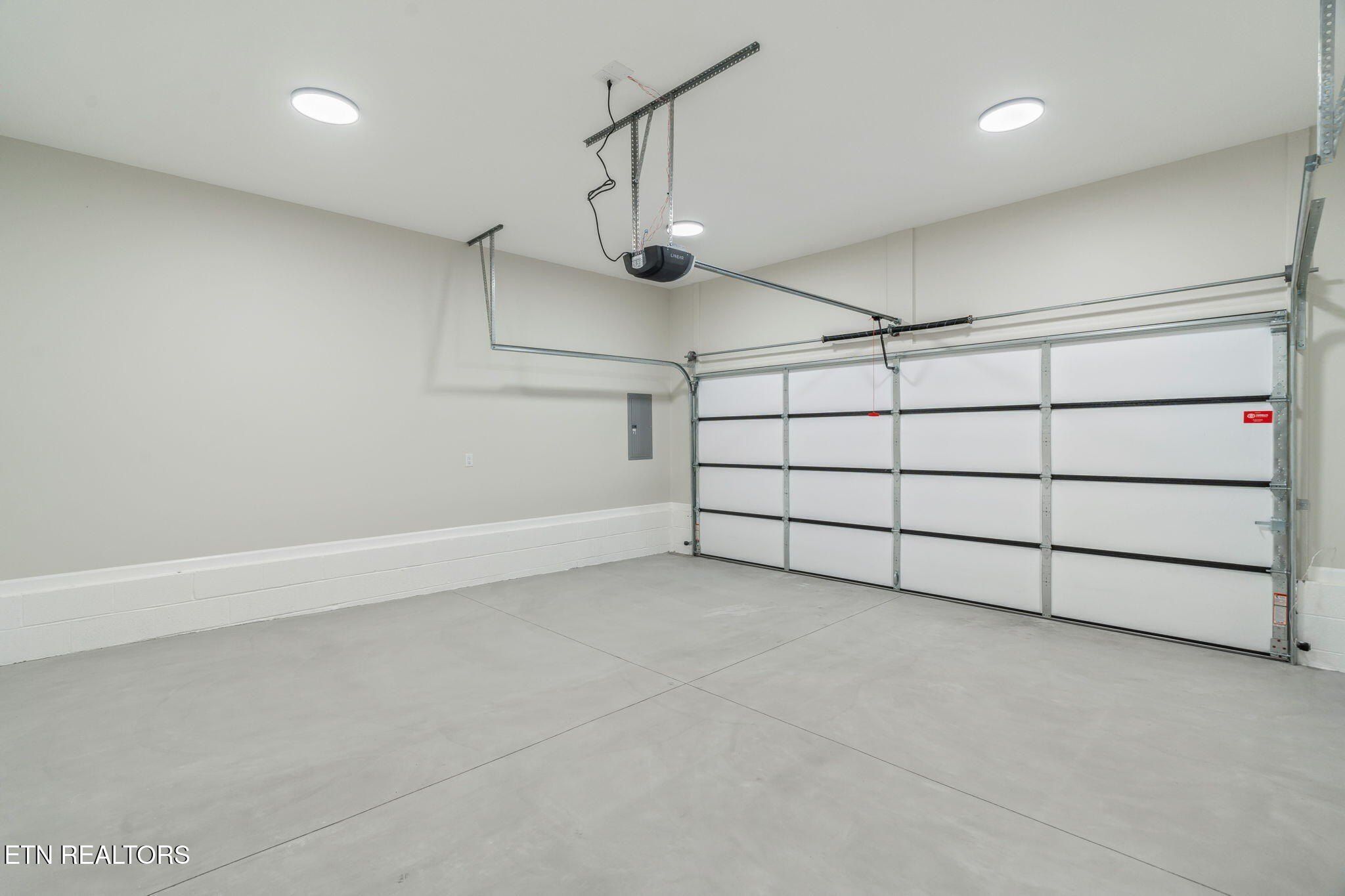 2660 Sharps Chapel Rd. Sharps Chapel, TN 37866