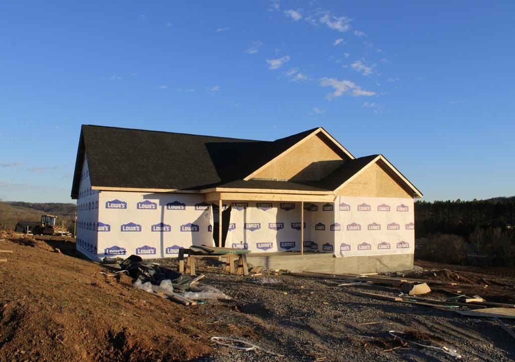 Alice Preston Loop Lot 21. Gordonsville, TN 38563