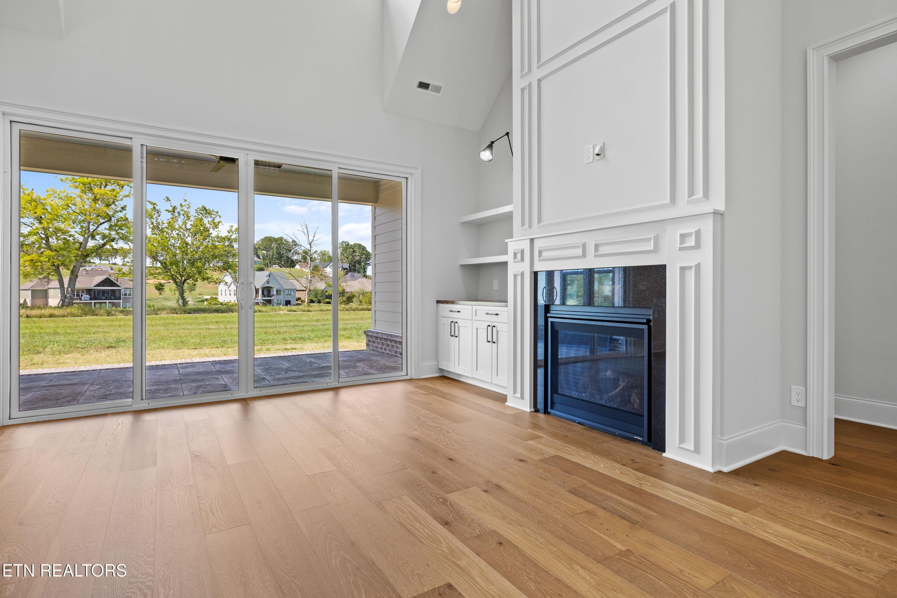 4153 Old Club Rd. Loudon, TN 37774