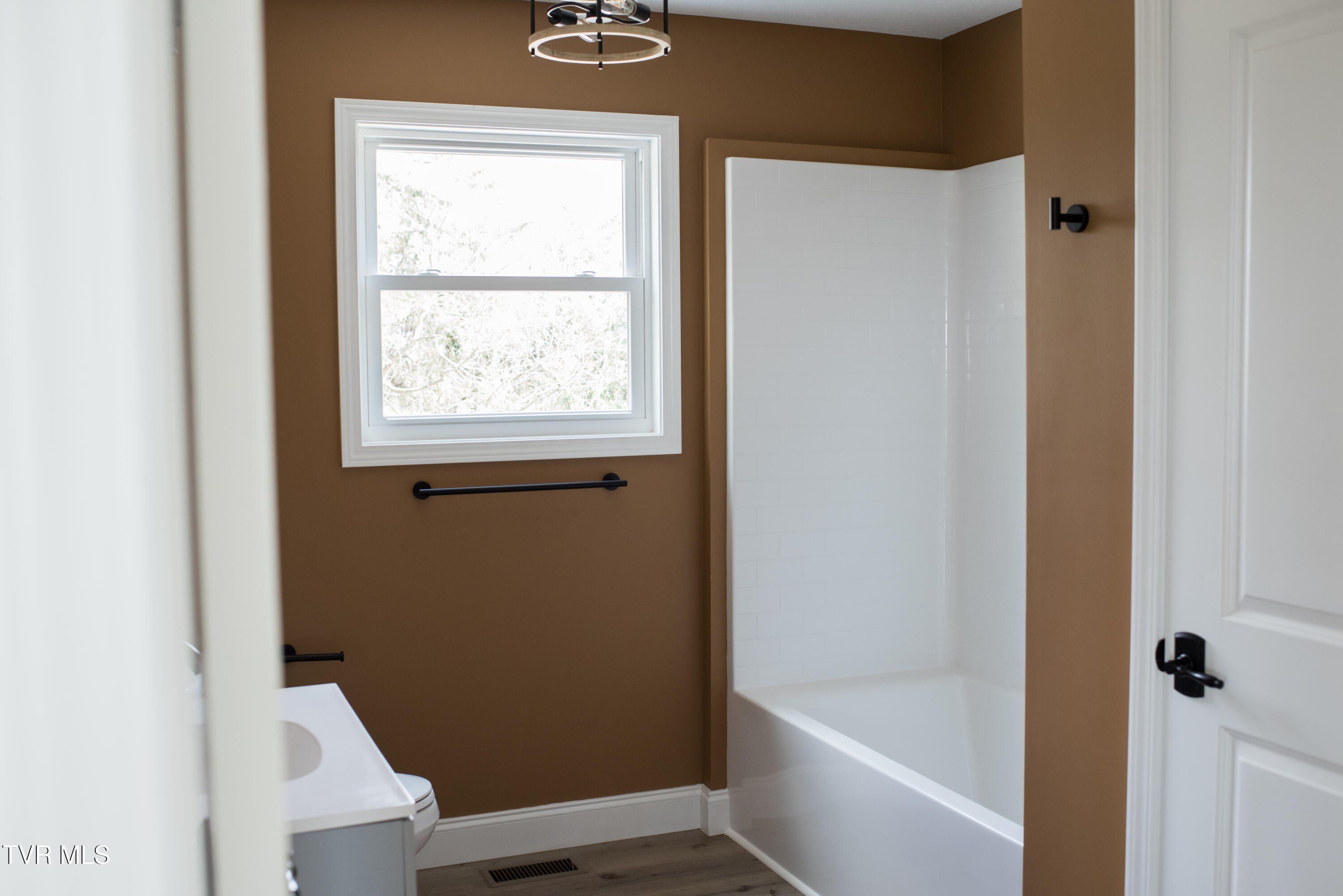 115 Red Tail Ridge. Greeneville, TN 37743