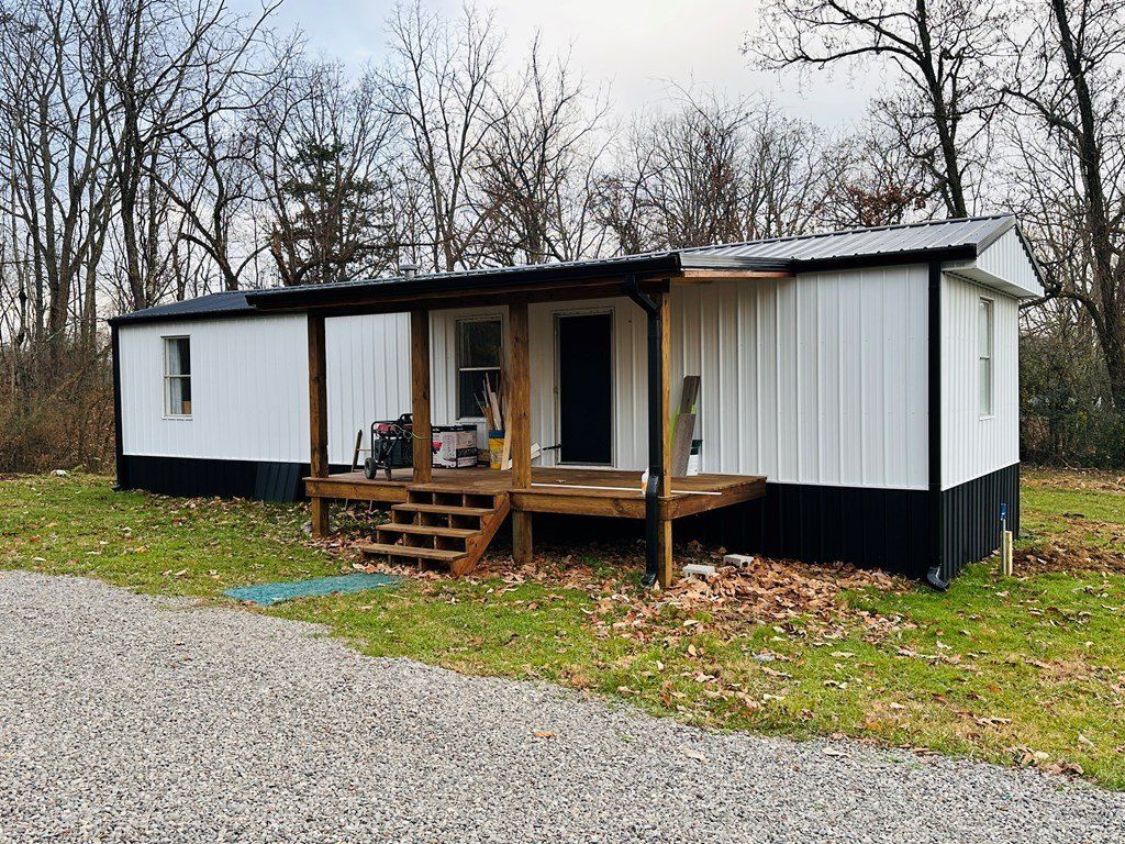 Old Poplar Cove Rd. Jamestown, TN 38556