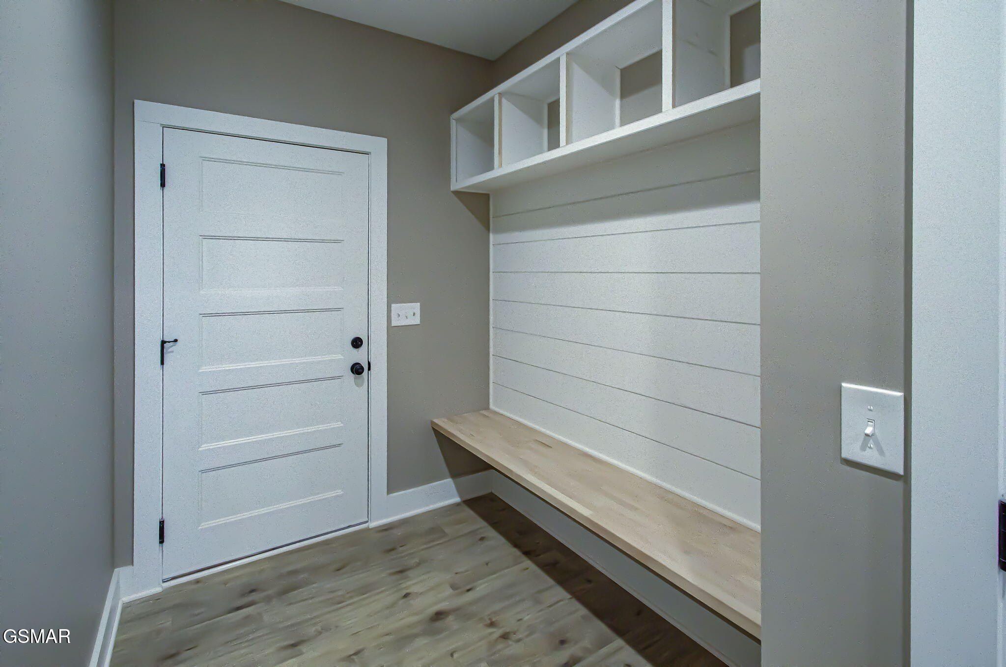 816 Majestic Mountains. Walland, TN 37886