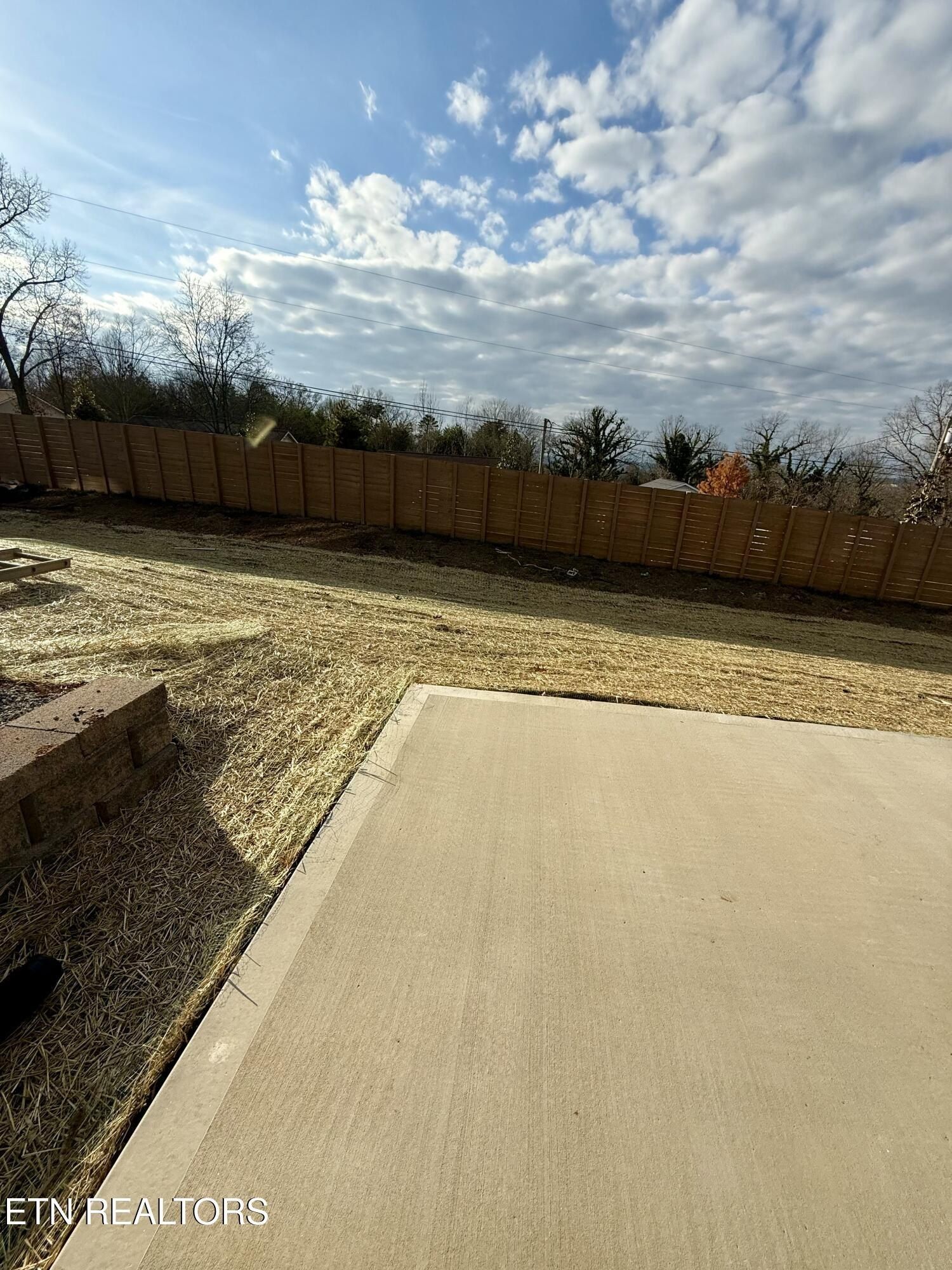 1729 Bennett Village Drive. Maryville, TN 37804