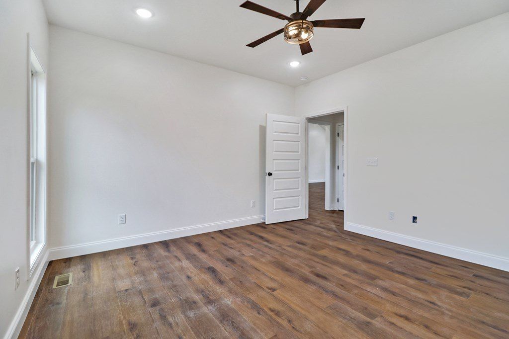 225 Georgee Road. Jamestown, TN 38556