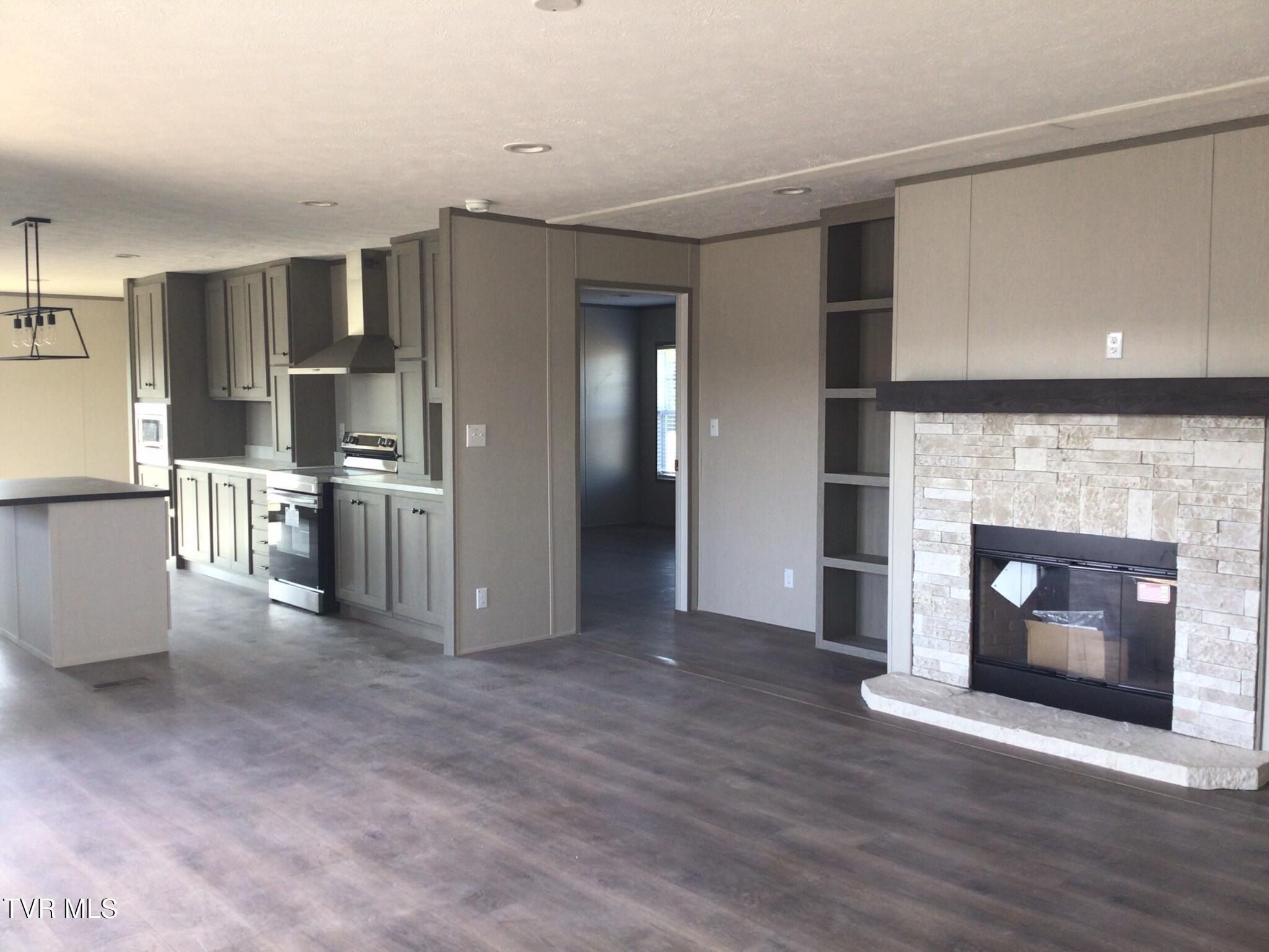 112 Shepherd N Drive. Bulls Gap, TN 37711