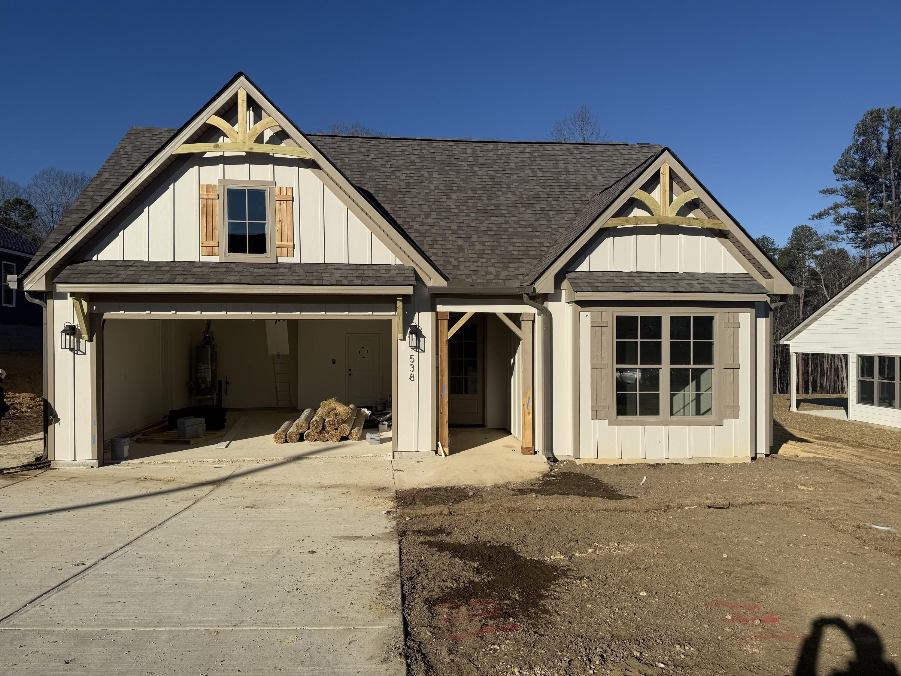 538 Nature Trail. Soddy Daisy, TN 37379