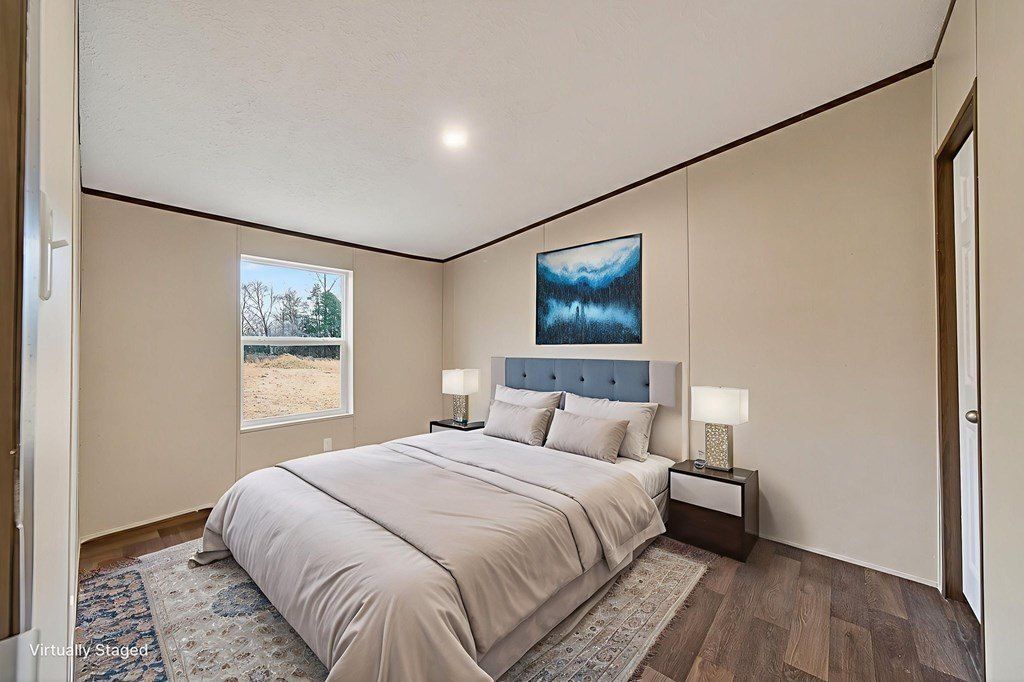 129 Earl Phillips Lane. Hilham, TN 38568