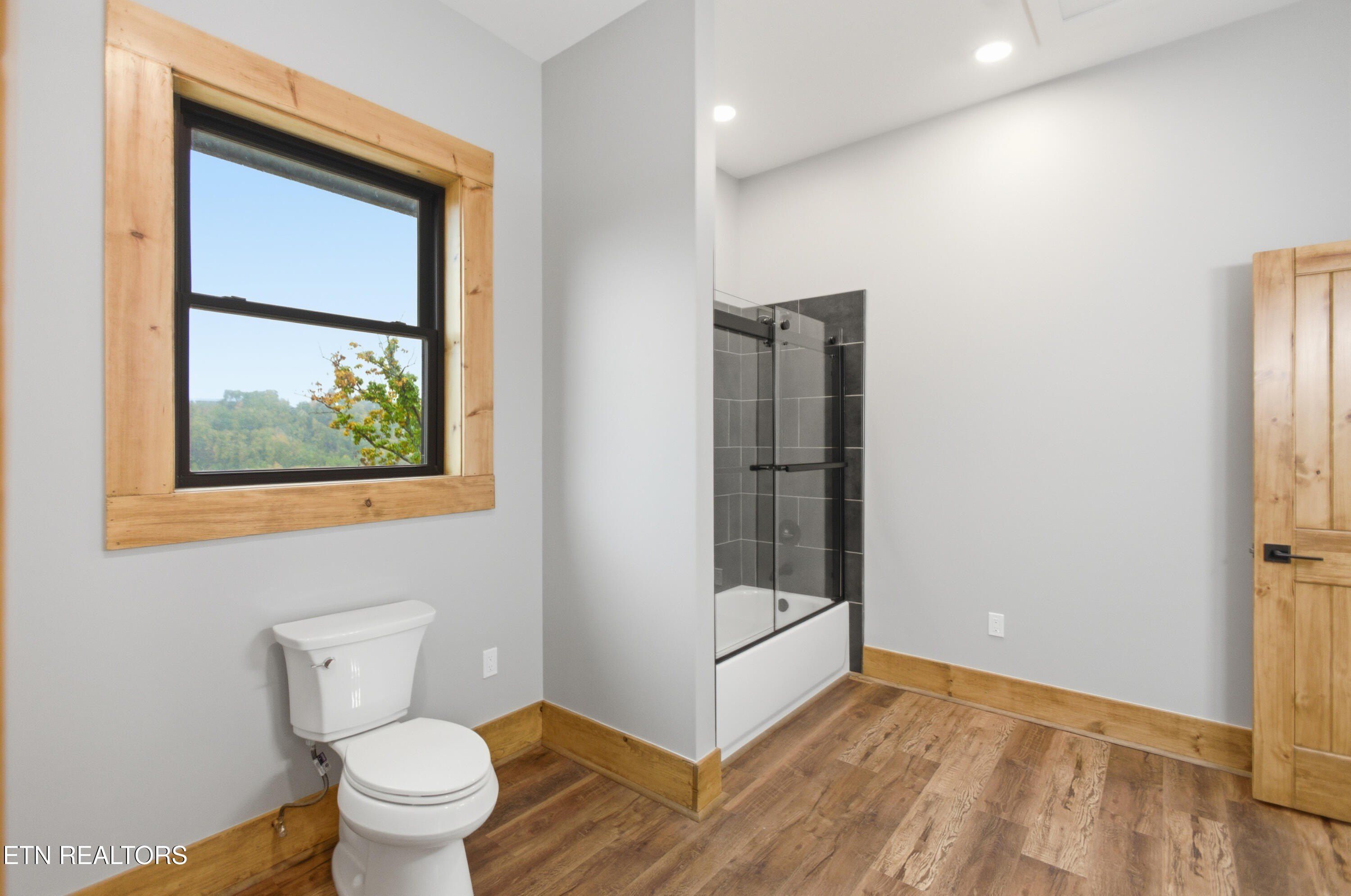 1940 Spurling Rd. Sevierville, TN 37862