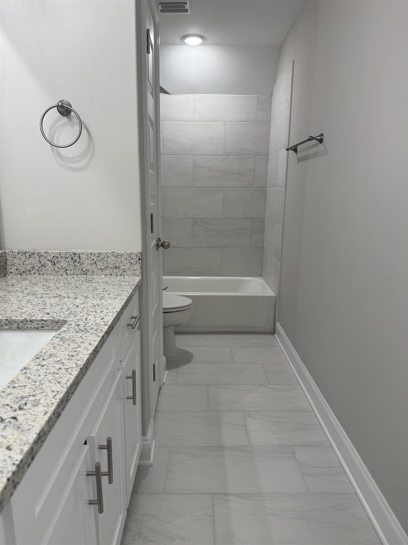 576 Rosalie Woods. Cordova, TN 38018