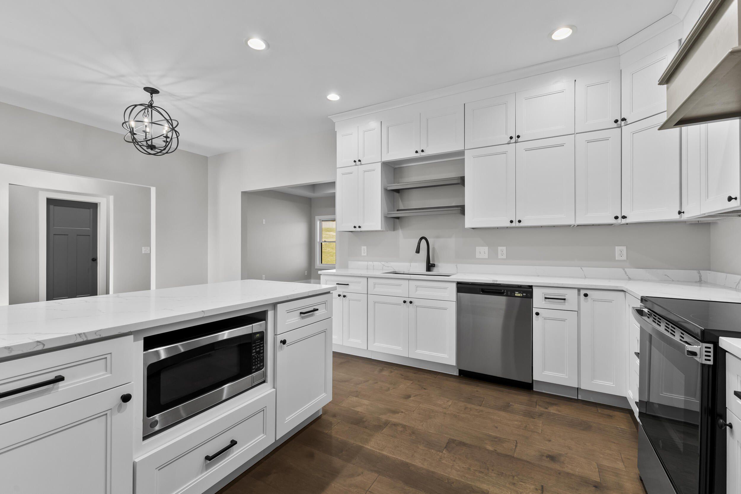 2884 Cherokee Drive. Morristown, TN 37814