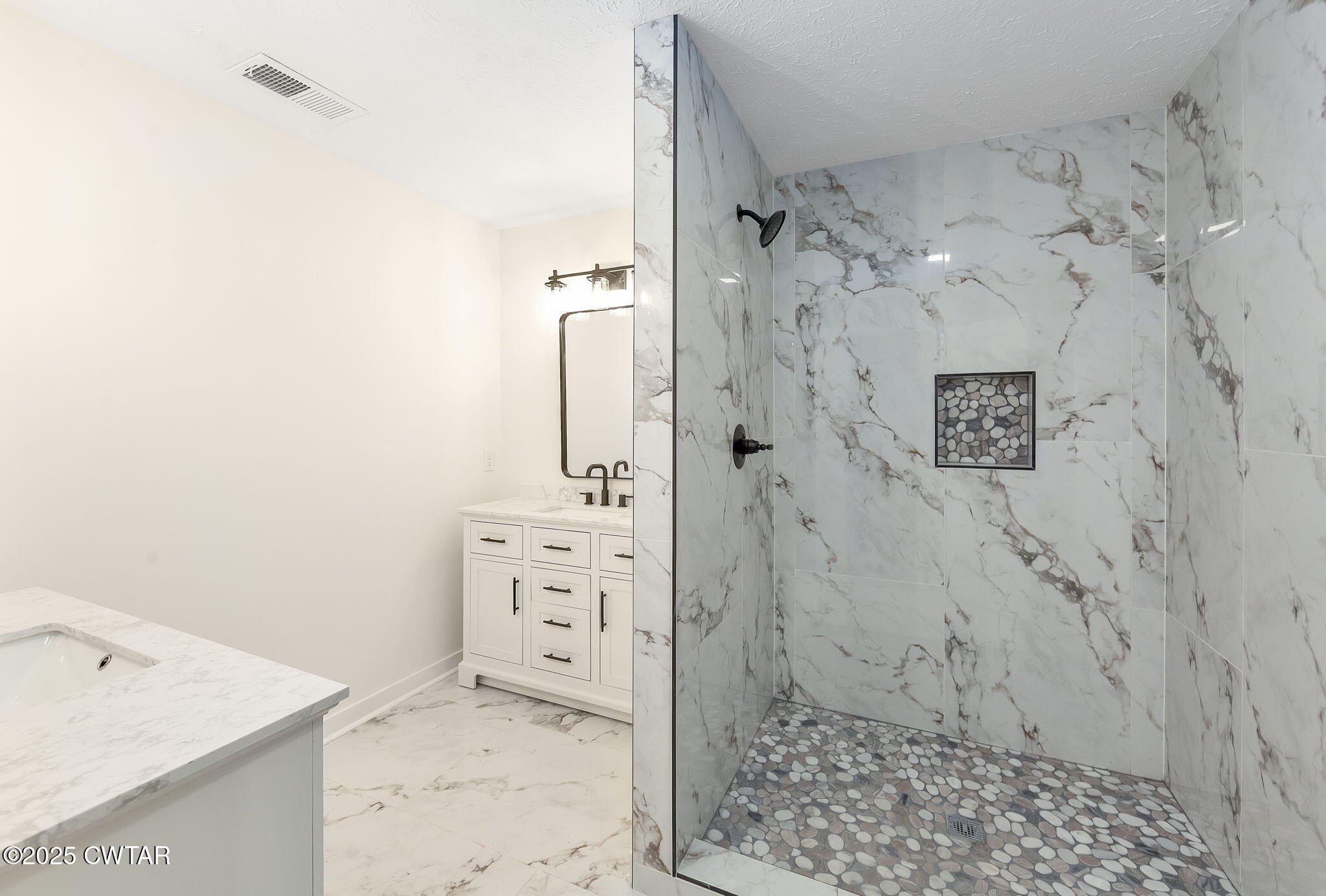 99 Elmwood Cove. Jackson, TN 38305