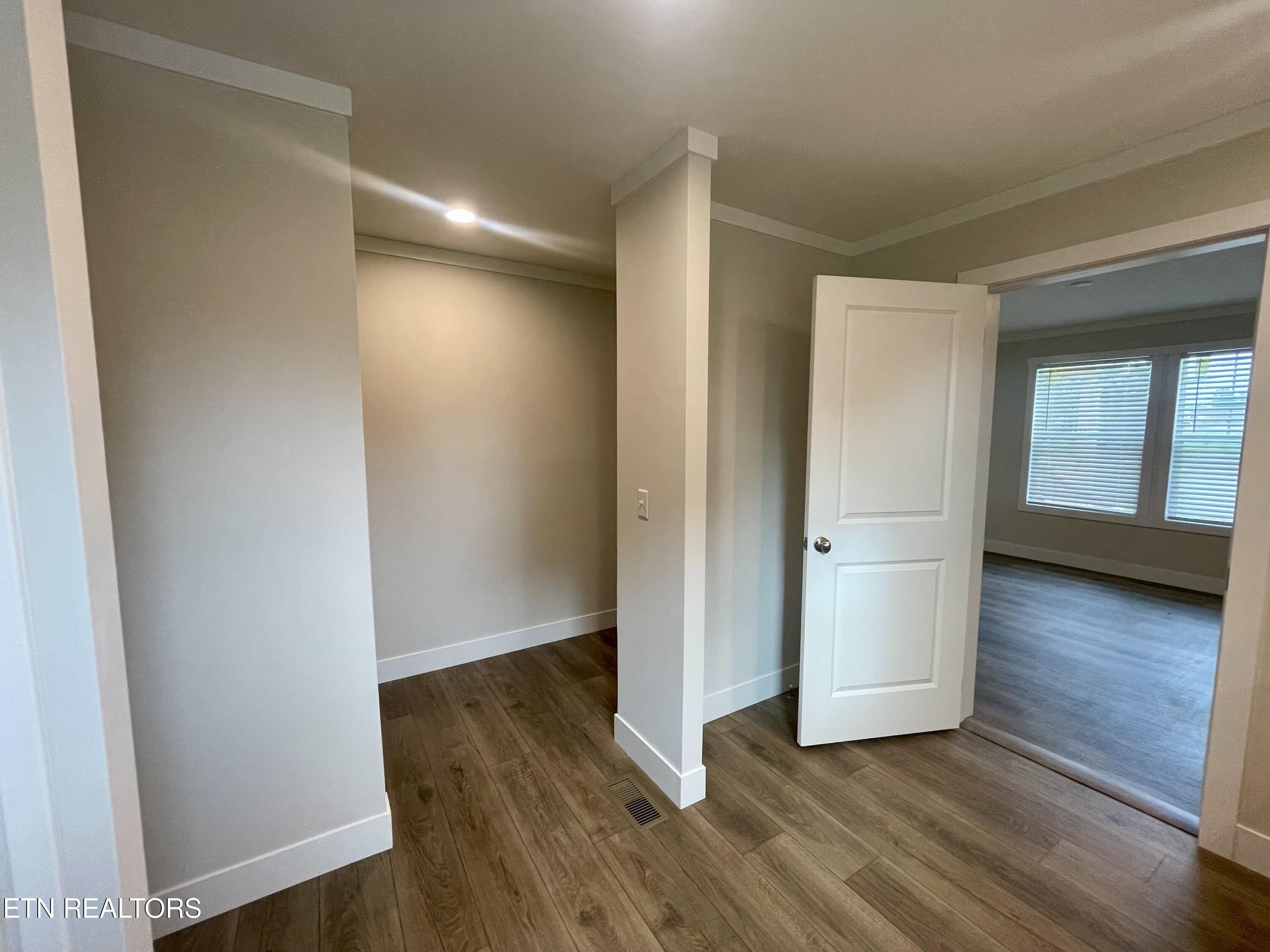 1320 W Beaver Creek. Powell, TN 37849