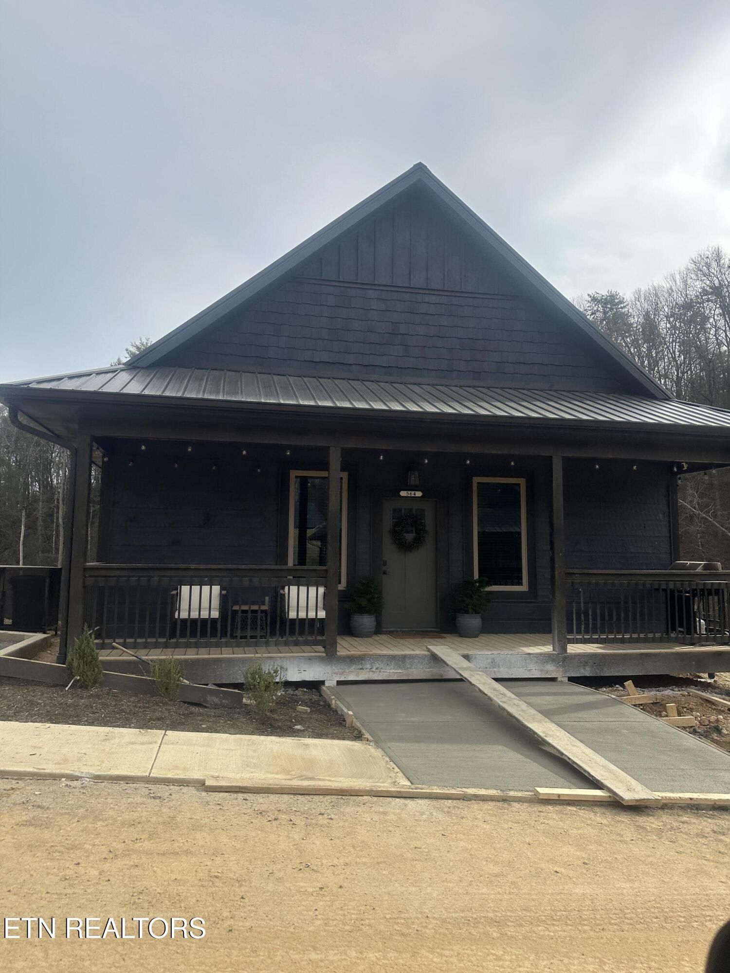 564 Warbonnet Way. Pigeon Forge, TN 37863