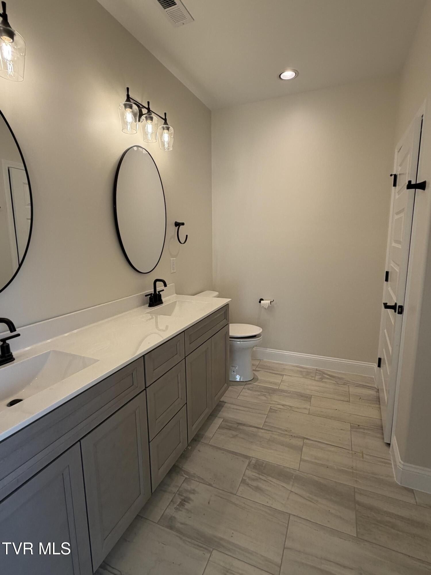 144 Ervin Loop. Erwin, TN 37650