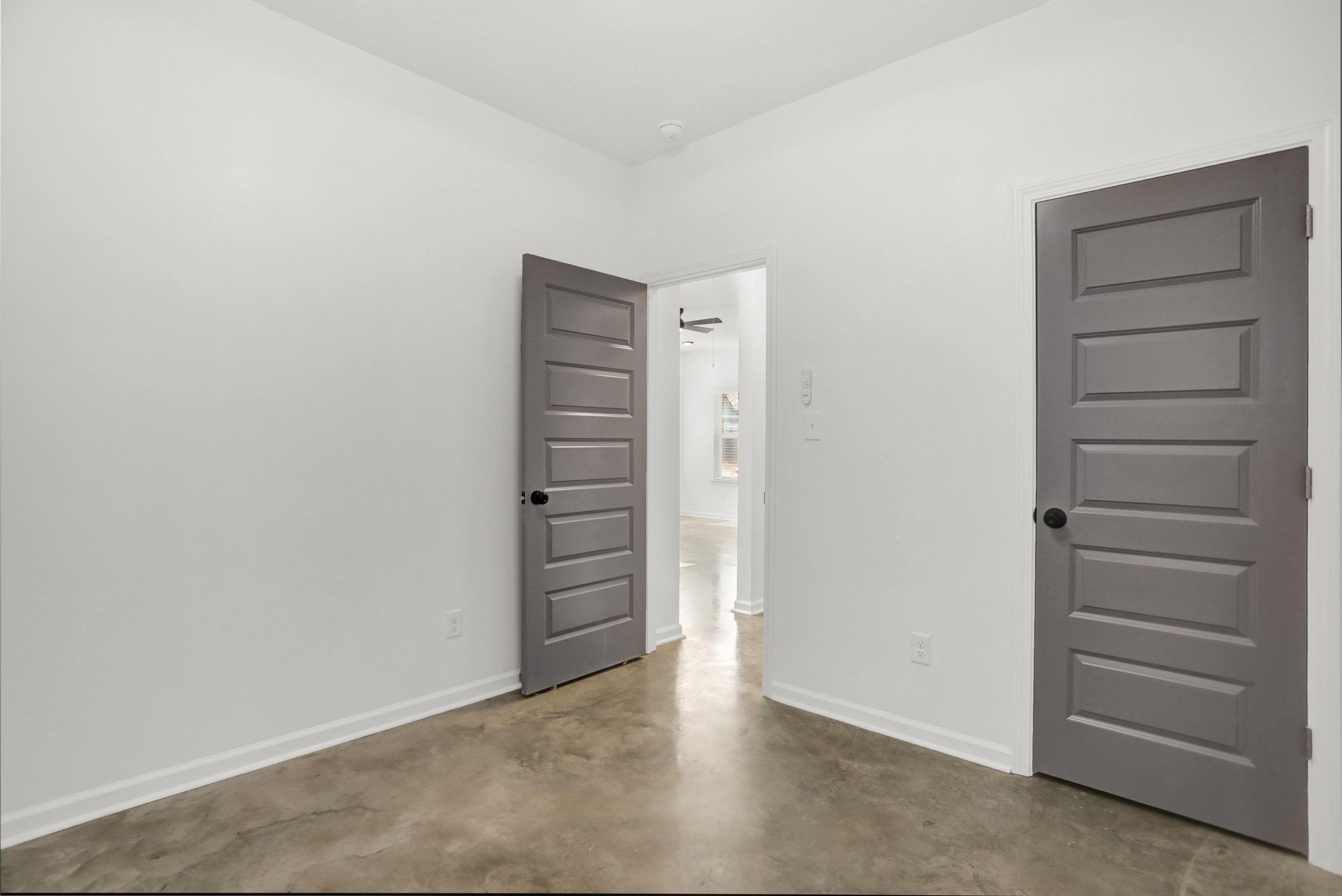 758 Marechalneil. Memphis, TN 38114