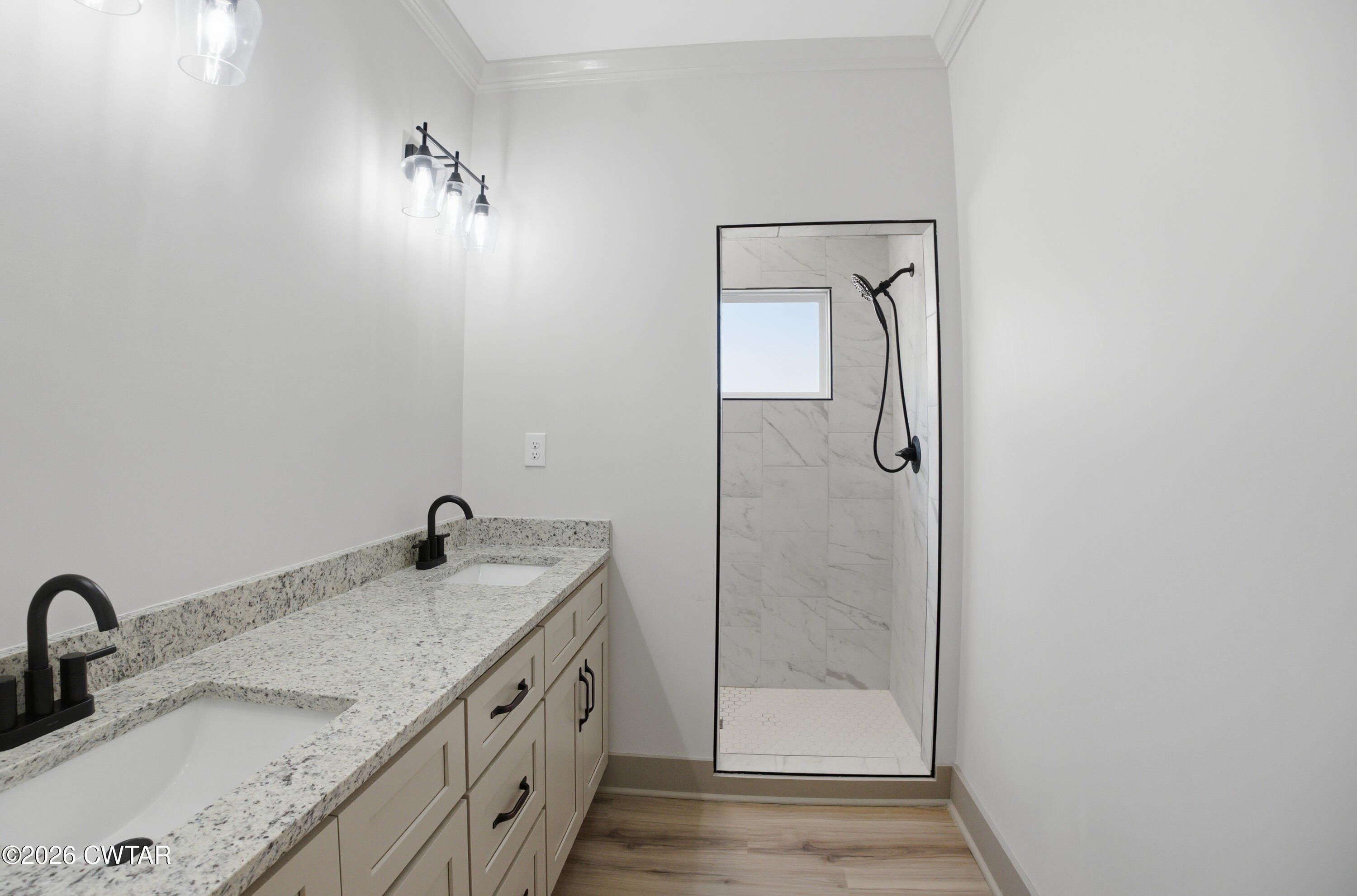 153 Woodgrove Drive. Jackson, TN 38305