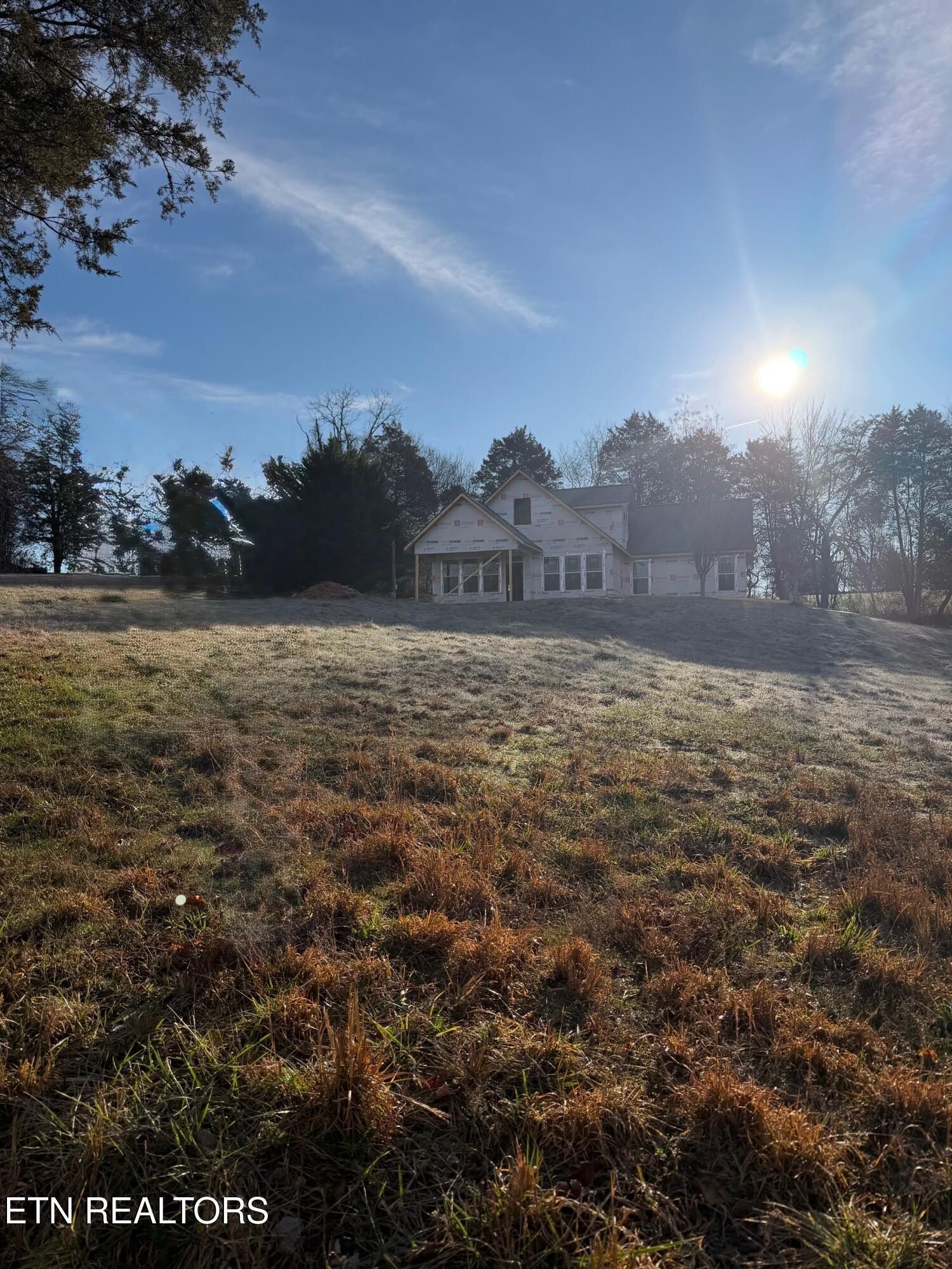 115 Nelson Lane. Clinton, TN 37716