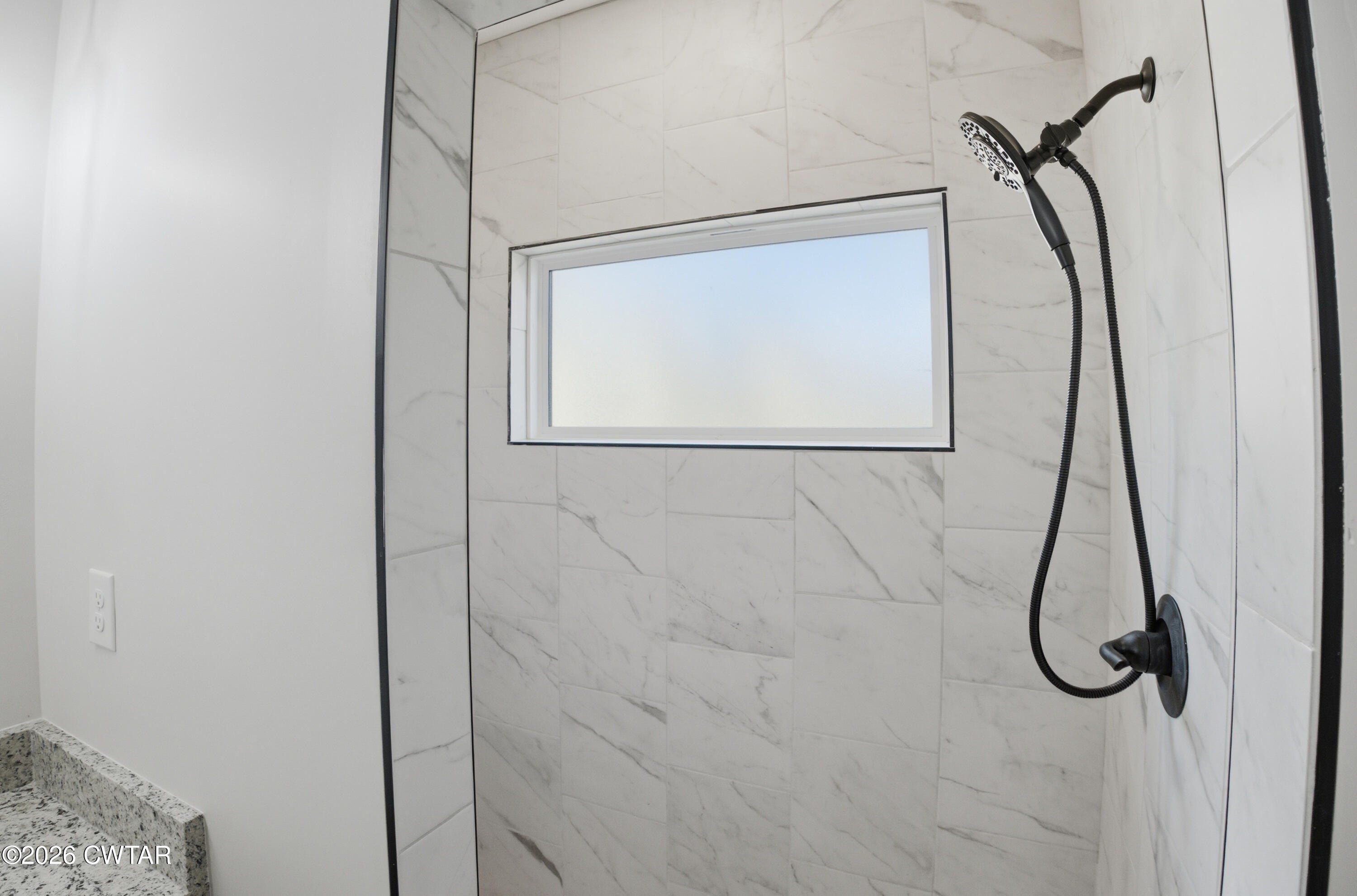 153 Woodgrove Drive. Jackson, TN 38305