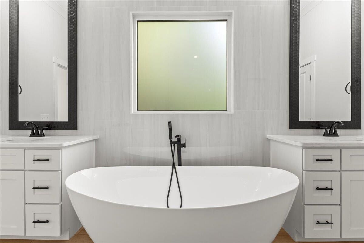 10549 E Brainerd Road. Apison, TN 37302