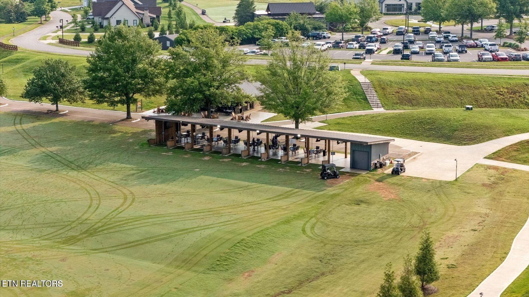 Chestnut Lane. Loudon, TN 37774