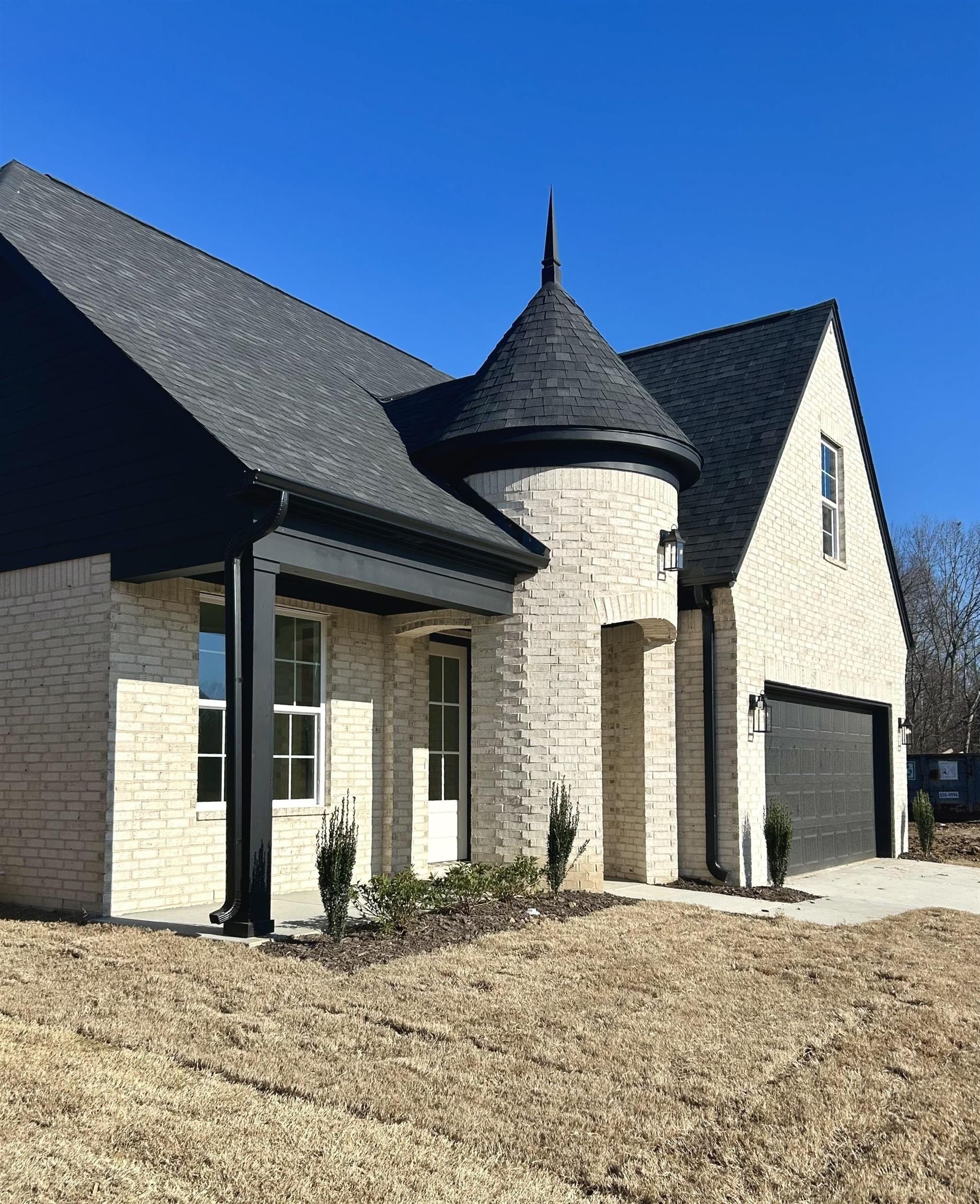 9752 N Bloomington. Cordova, TN 38018