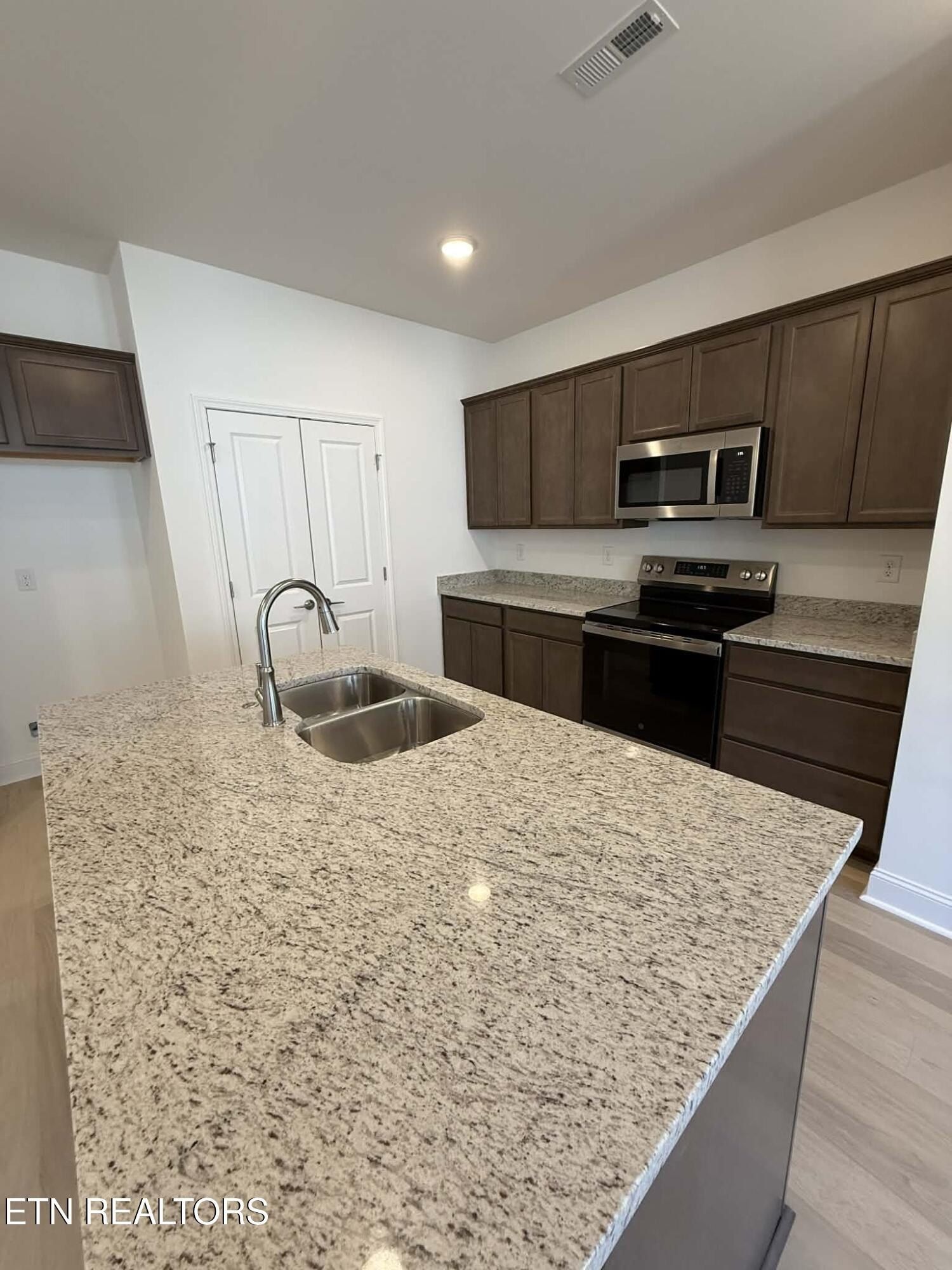 8830 Chapman Trace Way. Knoxville, TN 37920