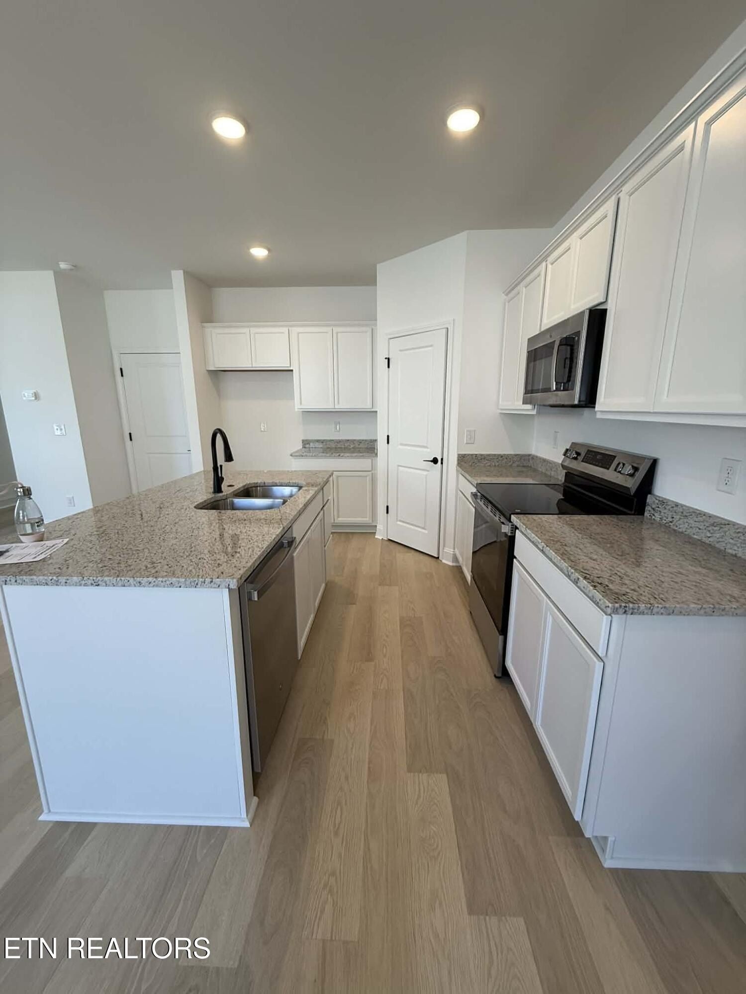 8840 Chapman Trace Way. Knoxville, TN 37920