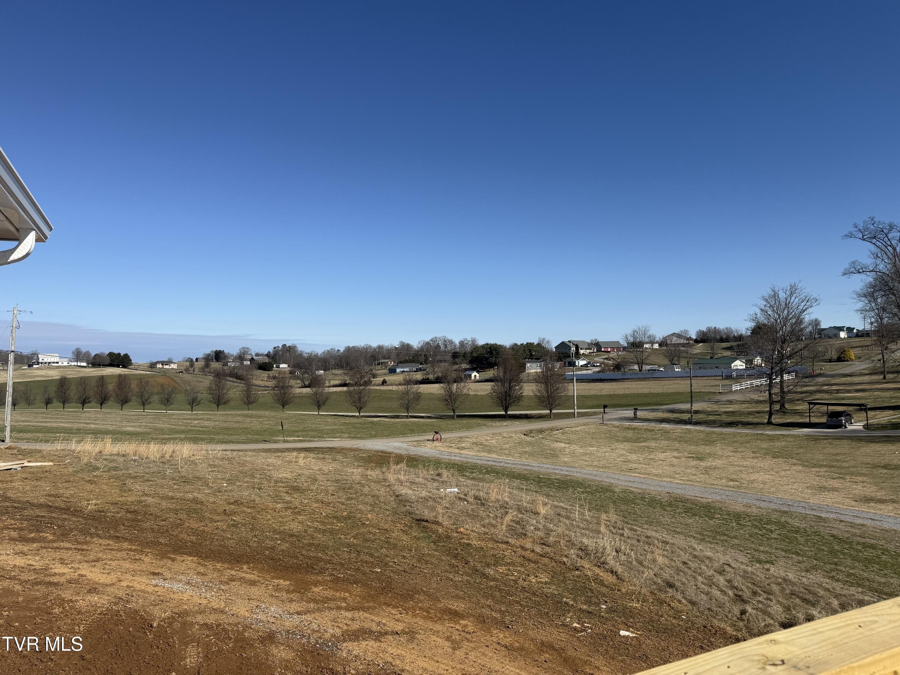 450 Barren Valley Road. Chuckey, TN 37641