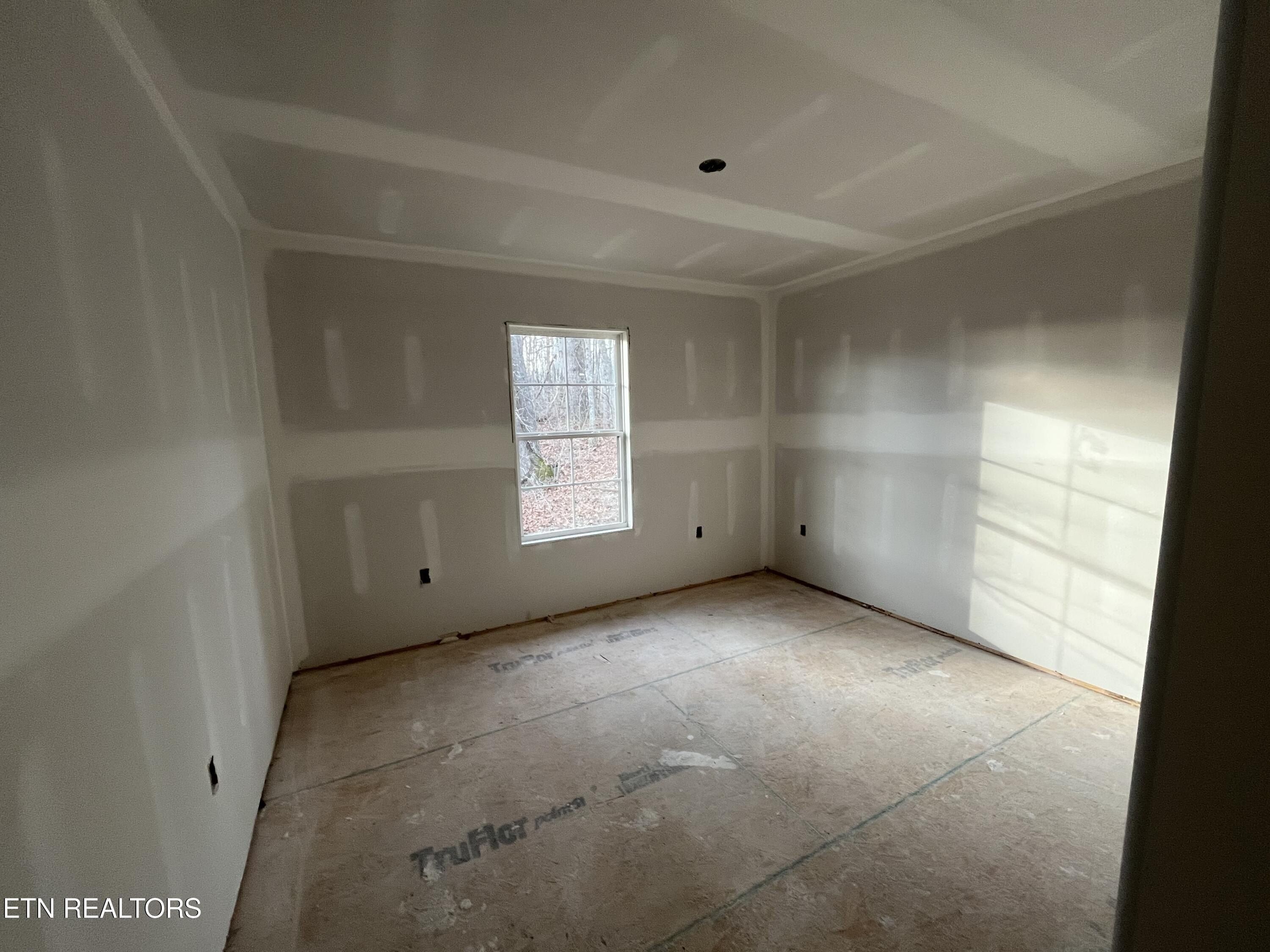 214 Georgee Rd. Jamestown, TN 38556