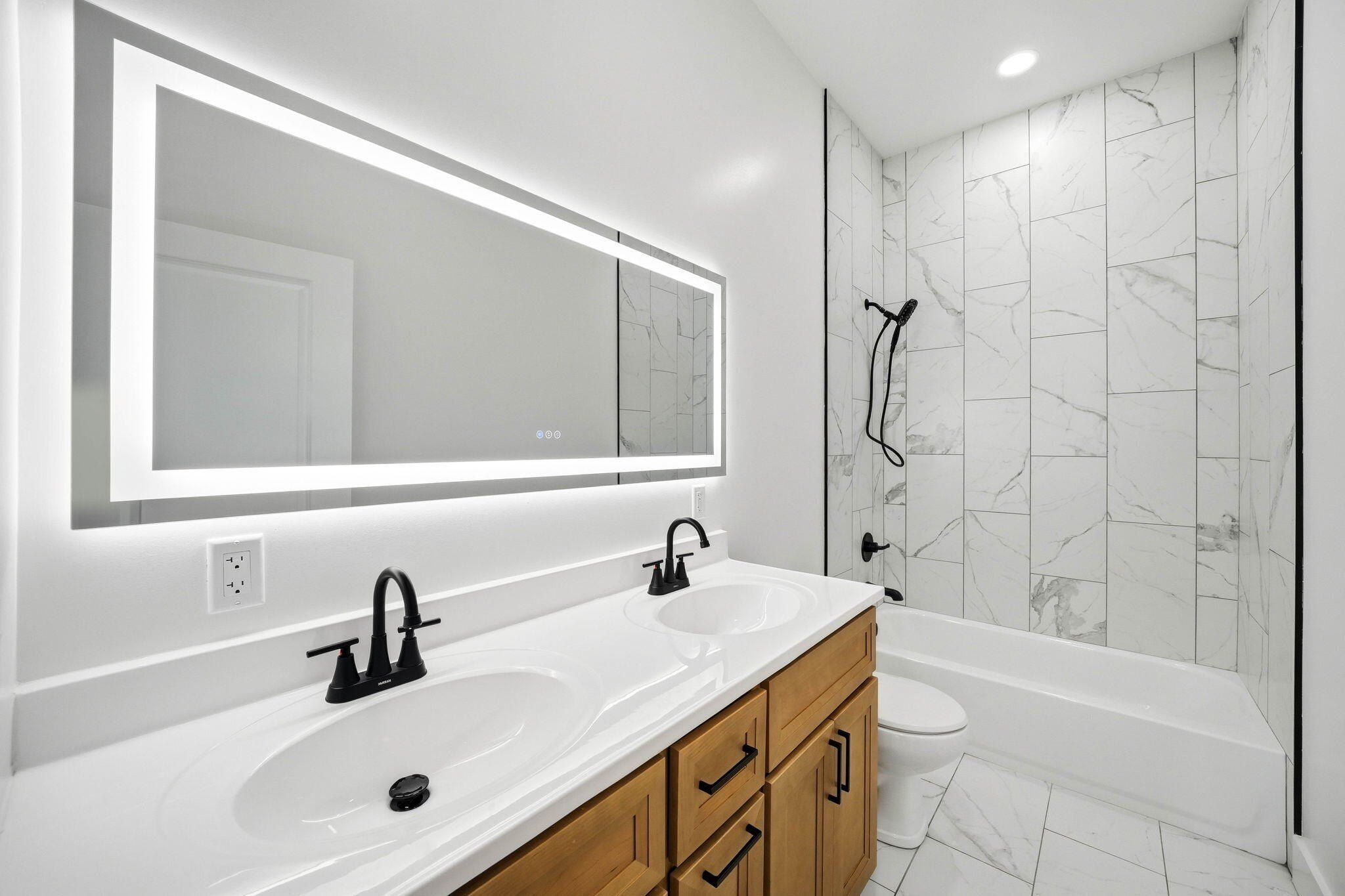 1665 TalbottKansas Road. Talbott, TN 37877