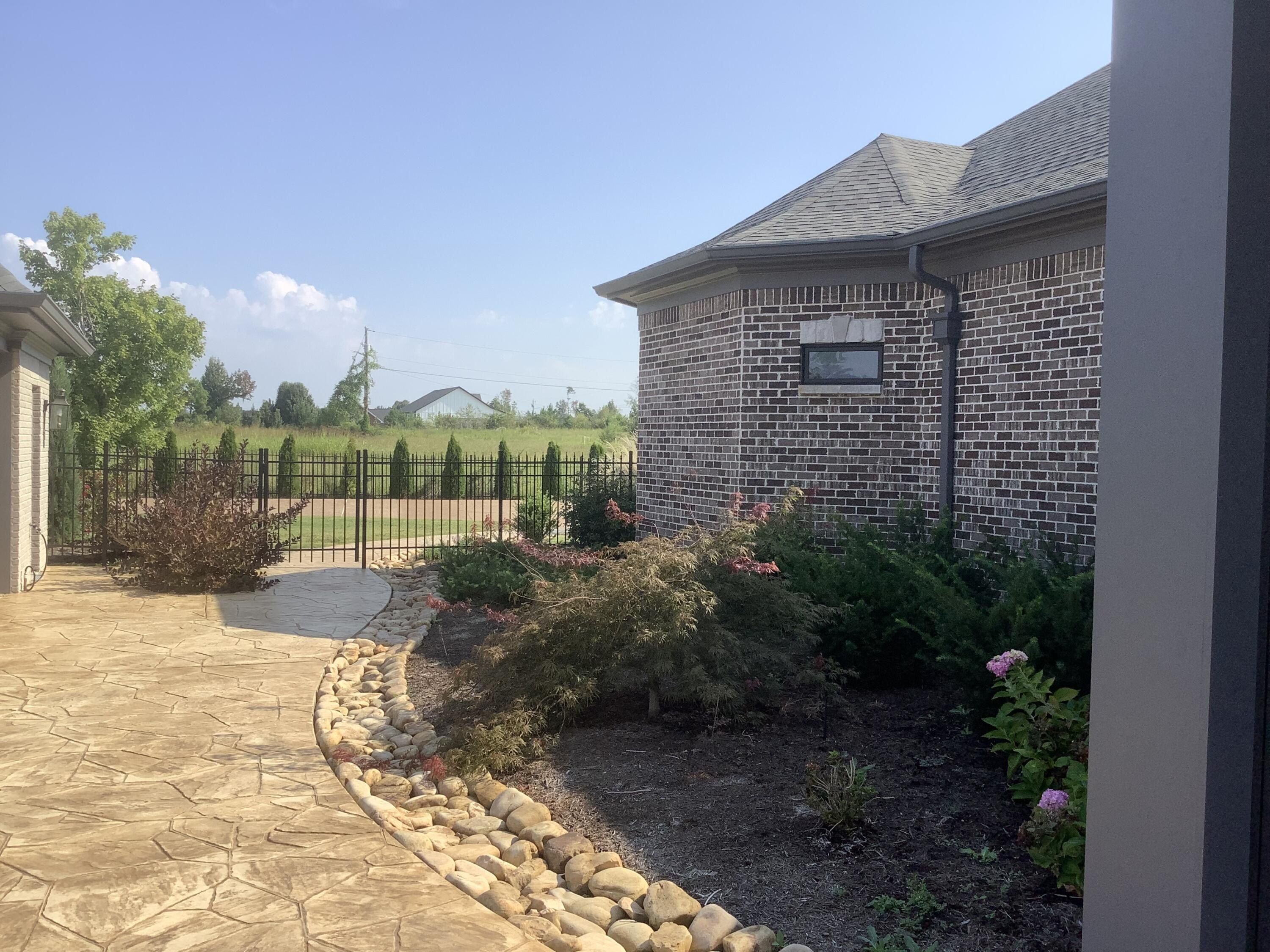 1721 Gray Road. Chattanooga, TN 37421